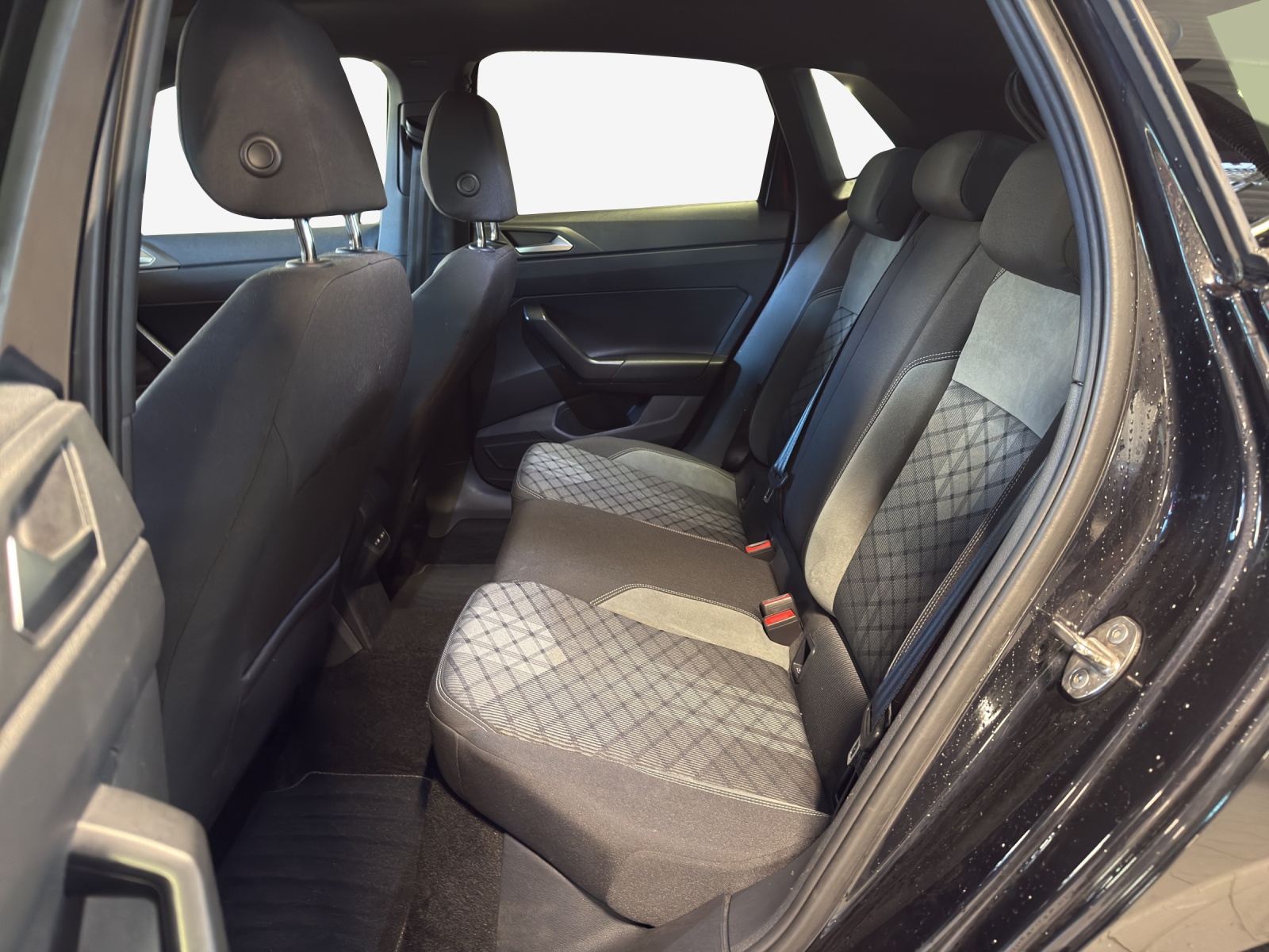 VW Polo 1.0 TSI R-Line DSG-image-11