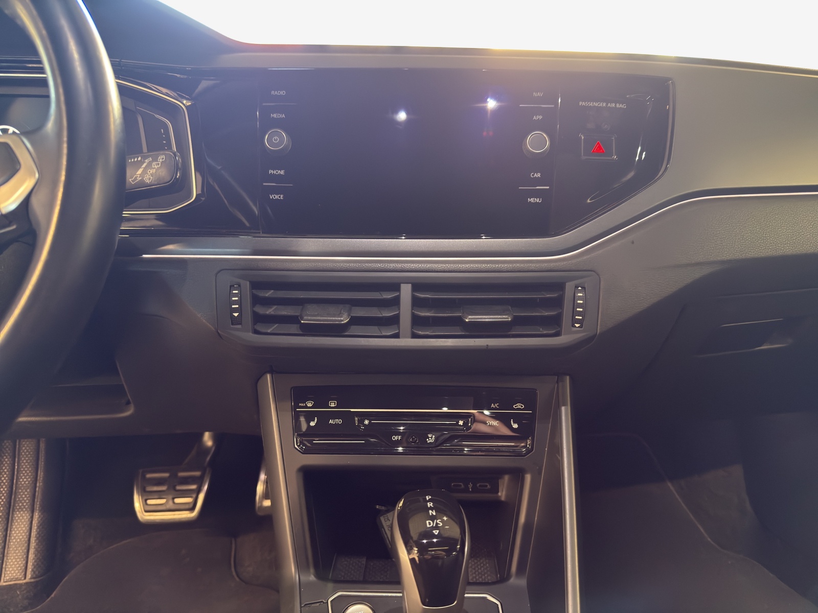 VW Polo 1.0 TSI R-Line DSG-image-10