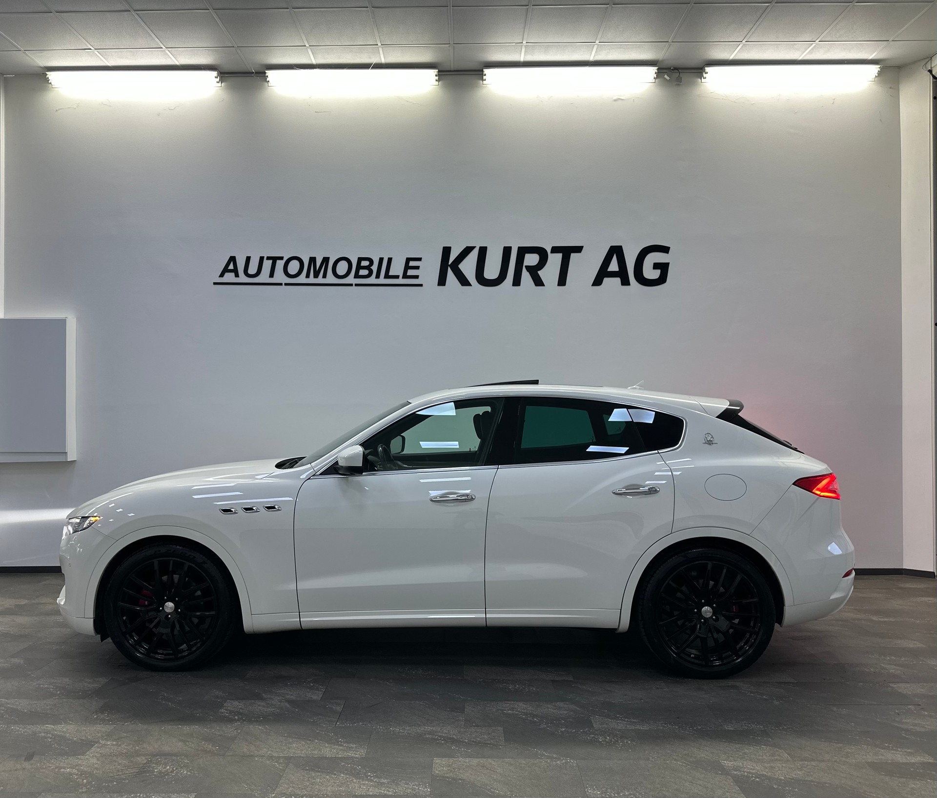 MASERATI Levante D 3.0 V6 Automatica-image-2