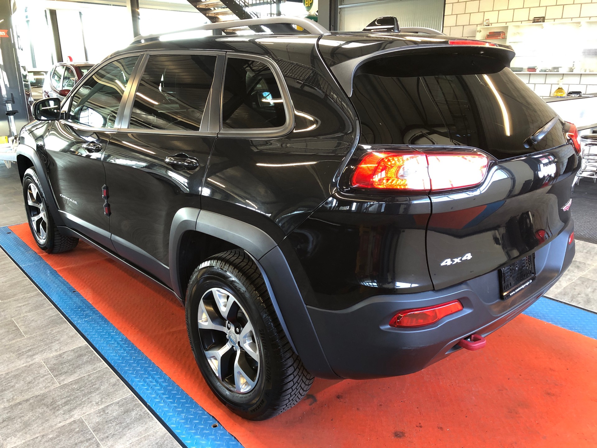 JEEP 2.4 Trailhawk AWD 9ATX-image-6