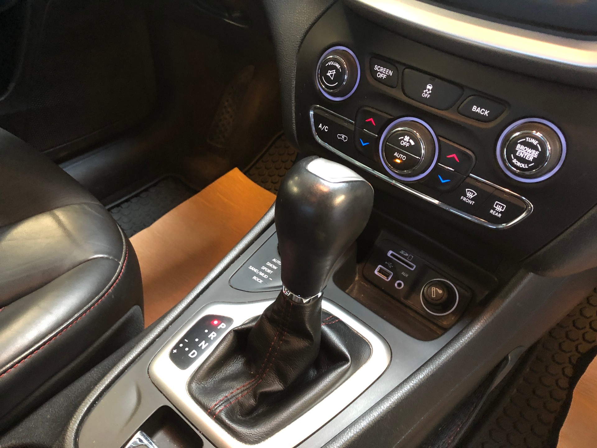 JEEP 2.4 Trailhawk AWD 9ATX-image-30