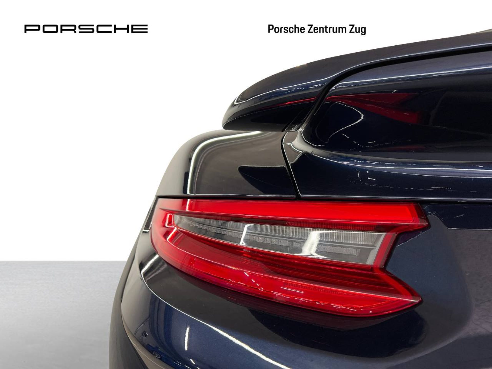 PORSCHE 911 Turbo-image-12