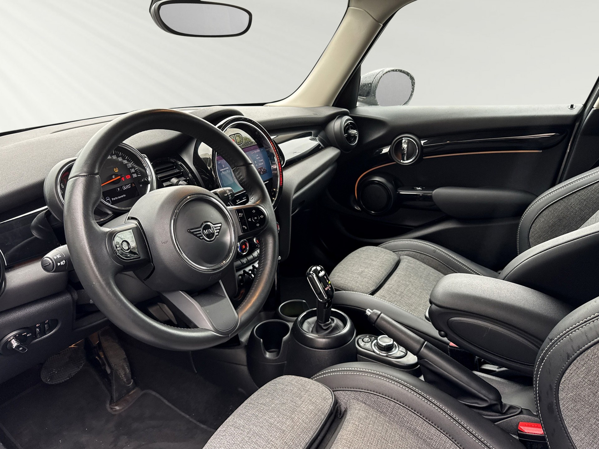 MINI Cooper Steptronic DKG-image-3