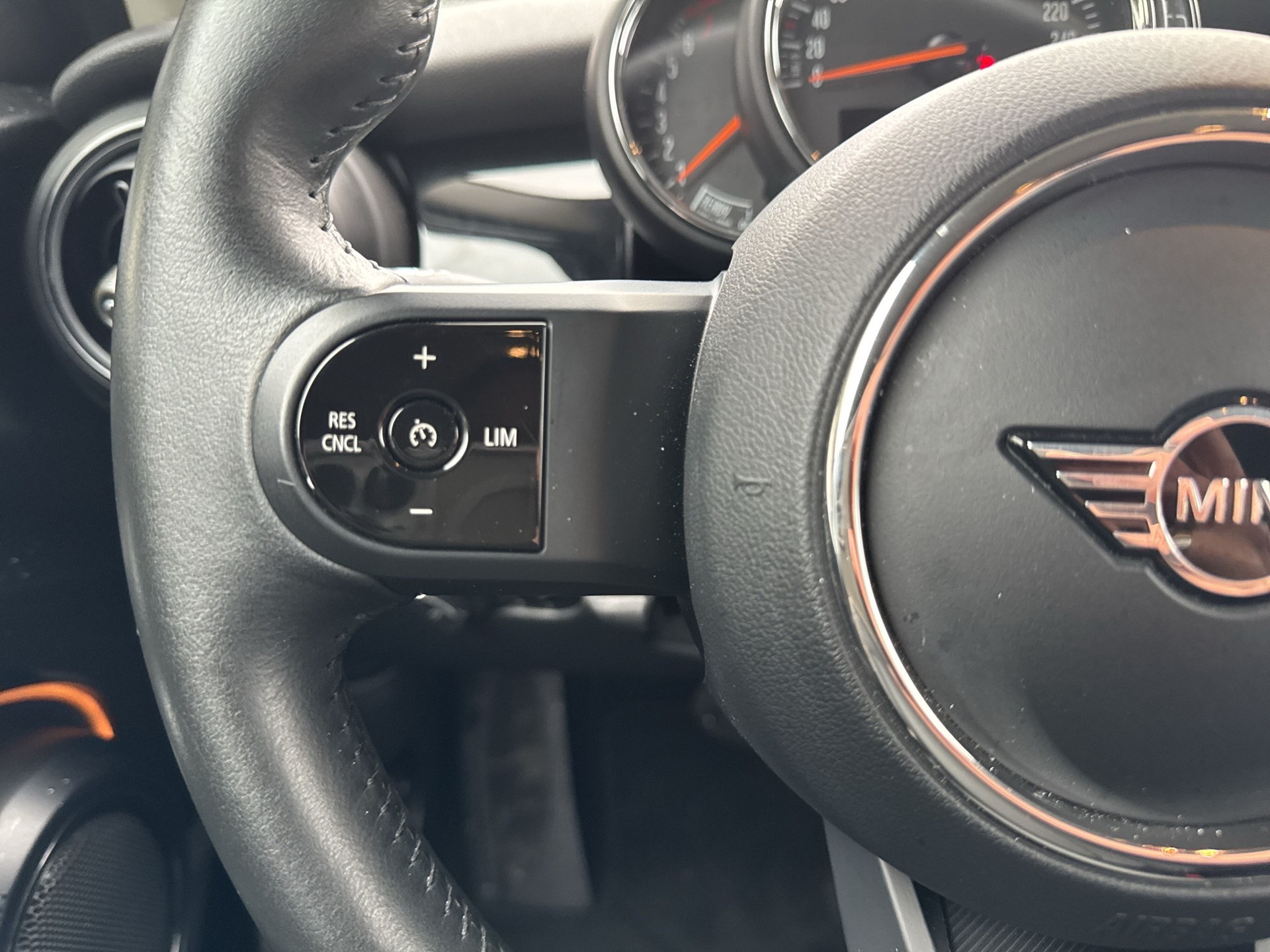 MINI Cooper Steptronic DKG-image-14