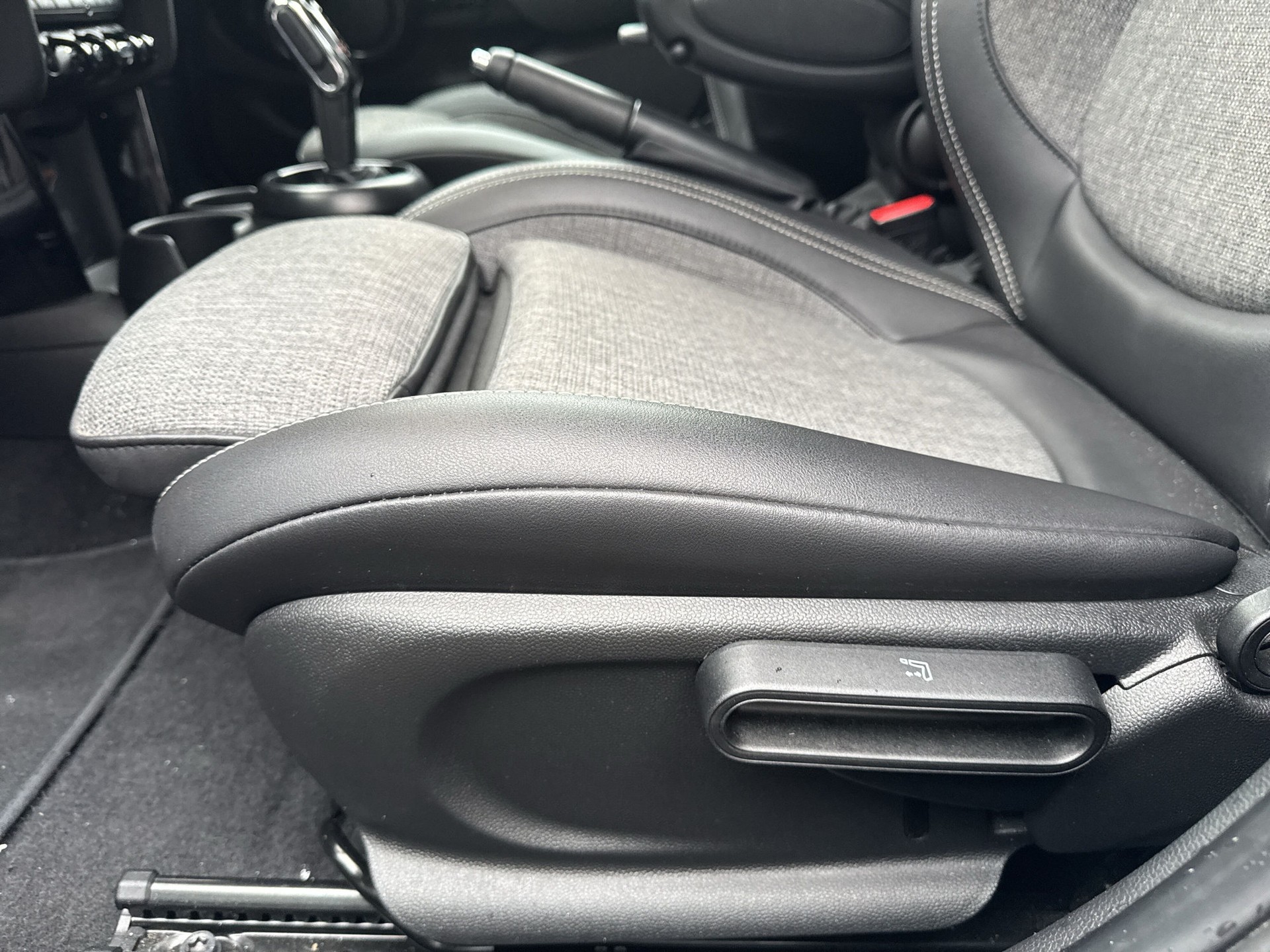 MINI Cooper Steptronic DKG-image-18