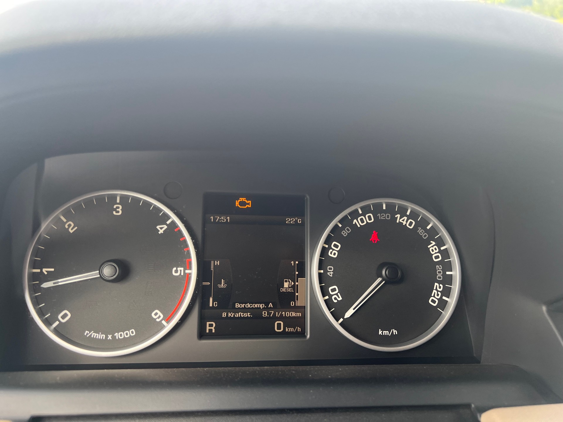 LAND ROVER Range Rover Sport 3.0 TDV6 HSE Automatic-image-12