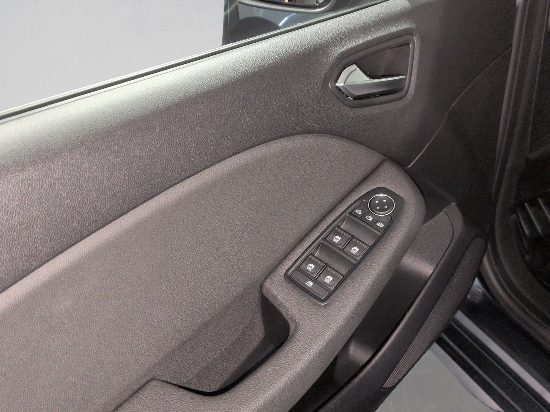 RENAULT Clio 1.6 E-Tech Intens-image-19