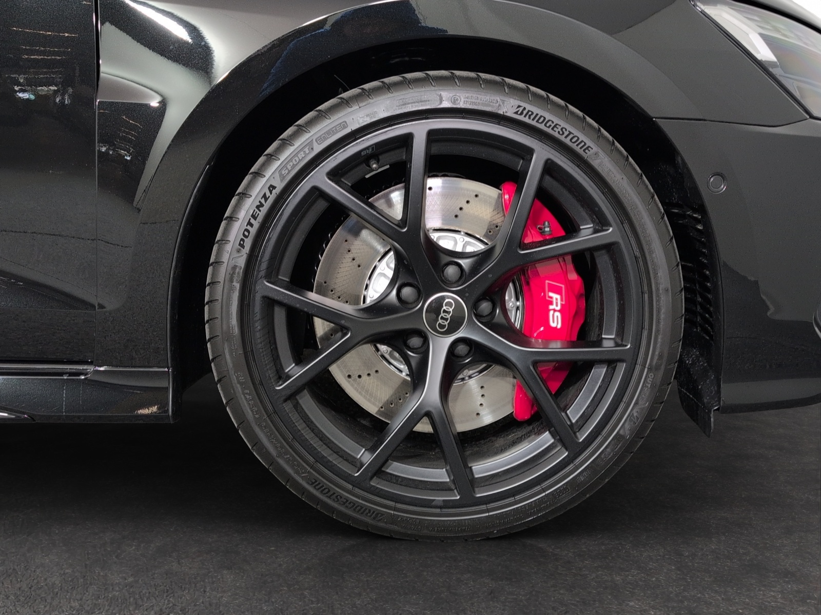 AUDI RS3 Sportback 2.5 TSI quattro S-tronic-image-4