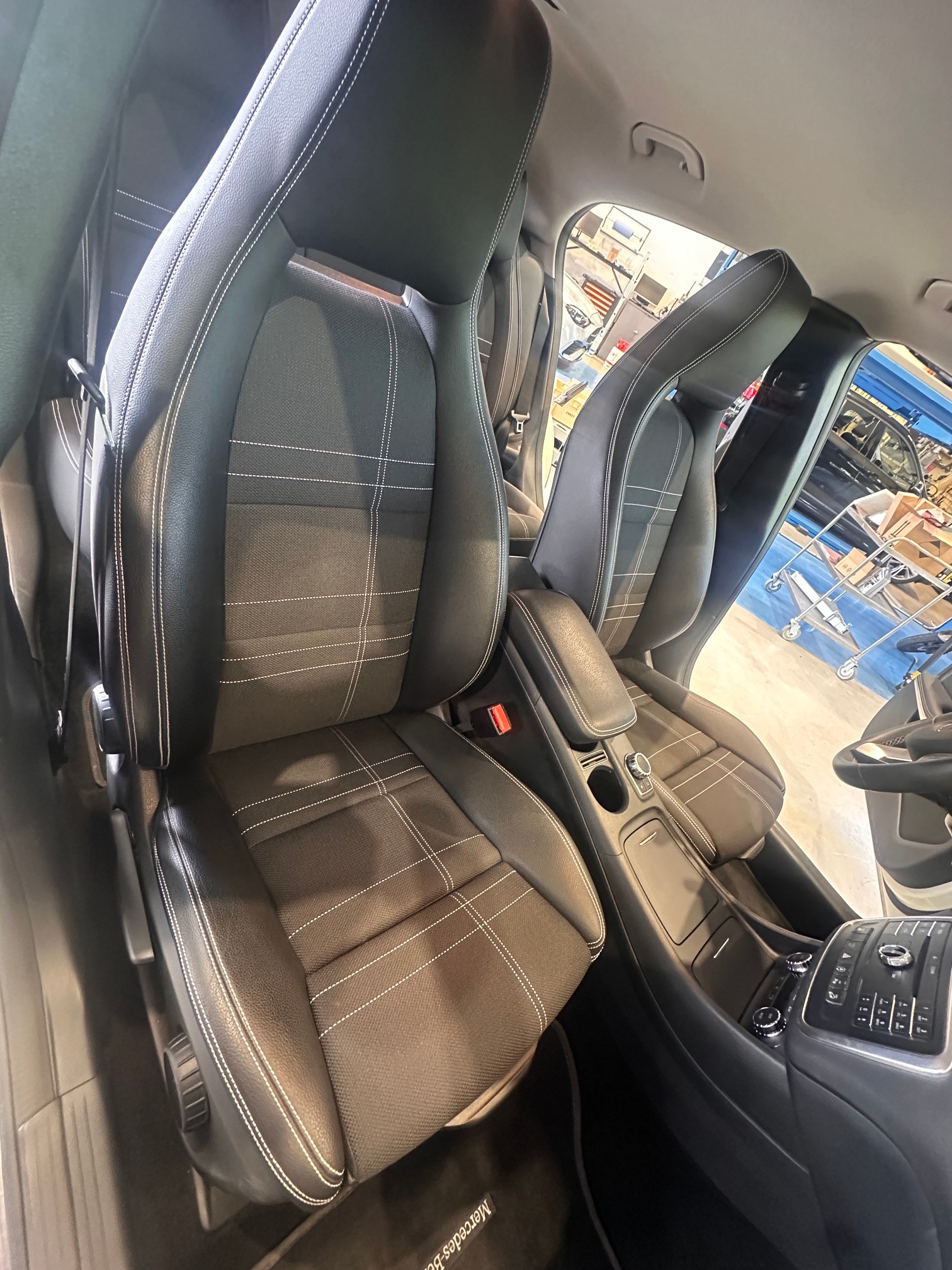 MERCEDES-BENZ GLA 200 CDI Swiss Star Edition Urban 4Matic 7G-DCT ***TOP ZUSTAND*** BEIM KAUF FRISCHE MFK***-image-8