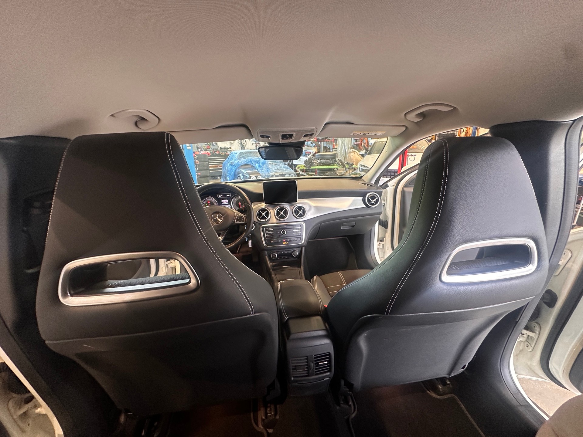 MERCEDES-BENZ GLA 200 CDI Swiss Star Edition Urban 4Matic 7G-DCT ***TOP ZUSTAND*** BEIM KAUF FRISCHE MFK***-image-10