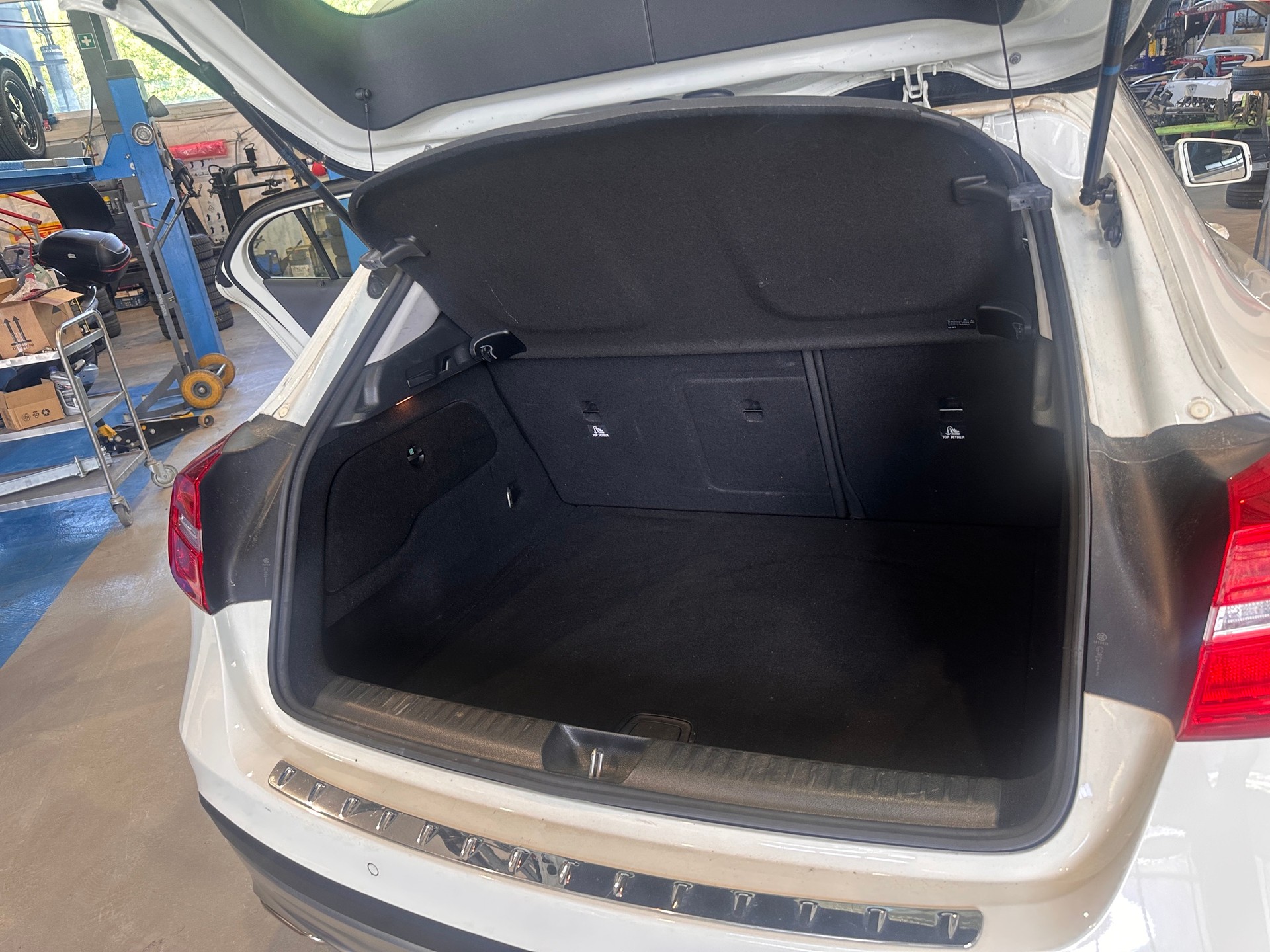 MERCEDES-BENZ GLA 200 CDI Swiss Star Edition Urban 4Matic 7G-DCT ***TOP ZUSTAND*** BEIM KAUF FRISCHE MFK***-image-7