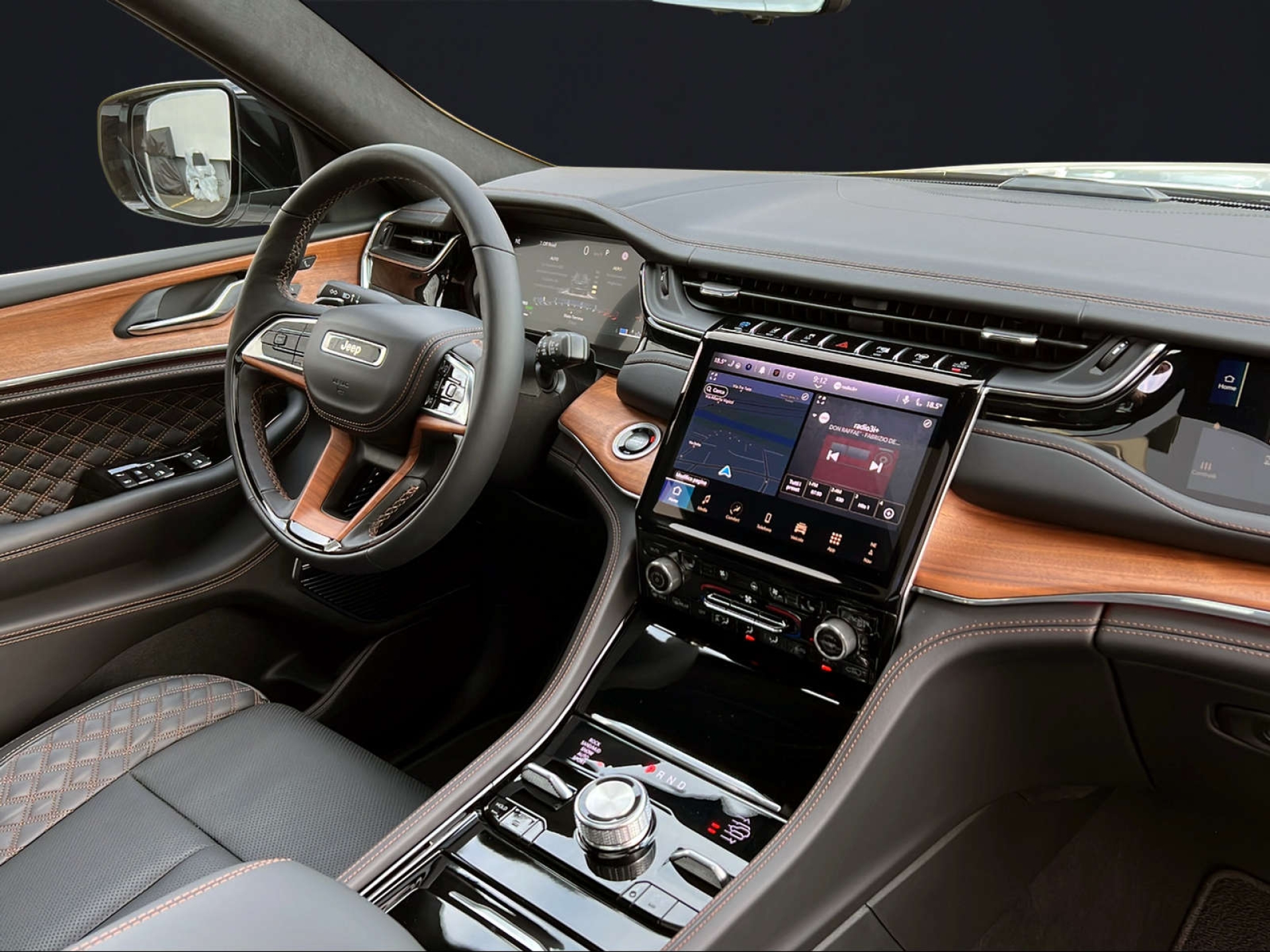 JEEP Grand Cherokee 2.0 Turbo Summi-image-14