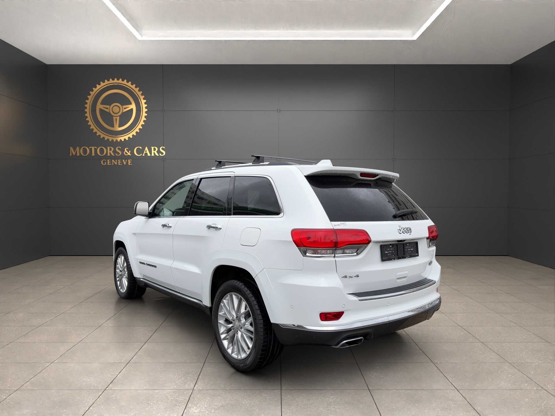 JEEP Grand Cherokee 3.0 CRD Summit Automatic-showroom-element-2