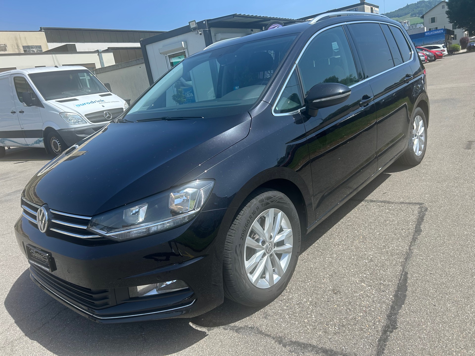 VW Touran 2.0 TDI BlueMotion Technology Sport DSG-image-4