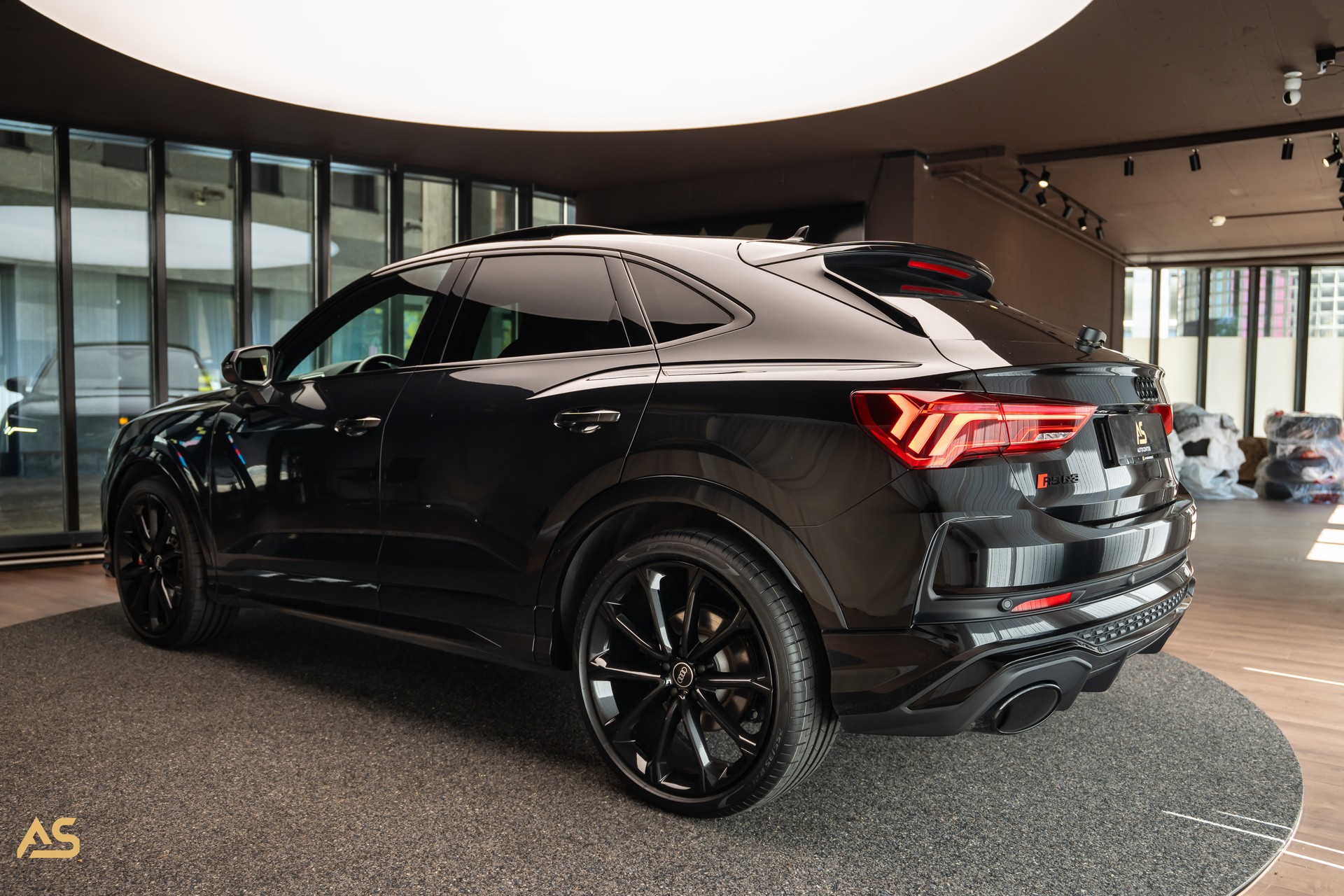 AUDI RS Q3 Sportback quattro (CH) BLACK EDITION | PANO | HOME LINK | 360° | GRATIS-SERVICE-image-4
