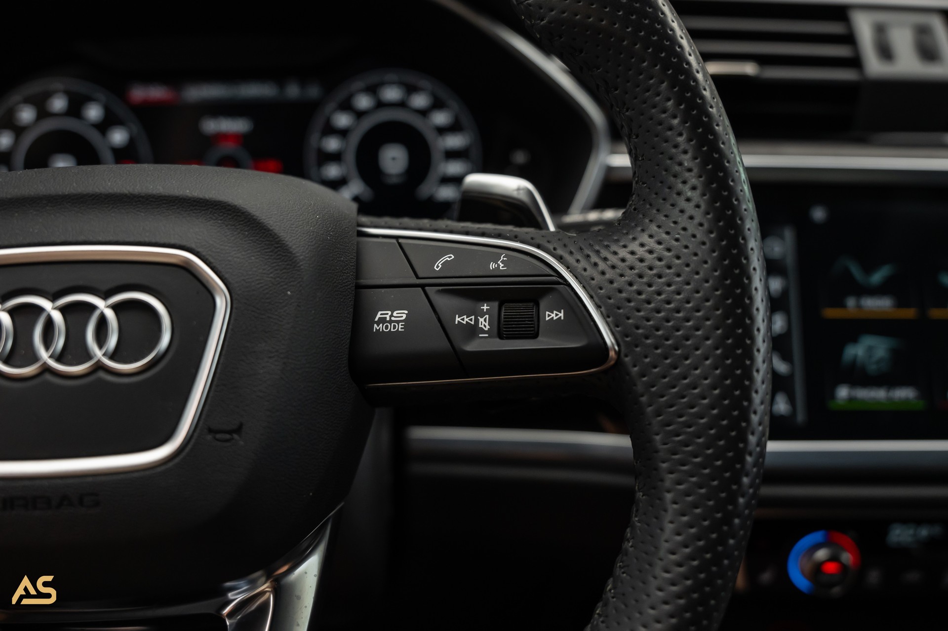 AUDI RS Q3 Sportback quattro (CH) BLACK EDITION | PANO | HOME LINK | 360° | GRATIS-SERVICE-image-20