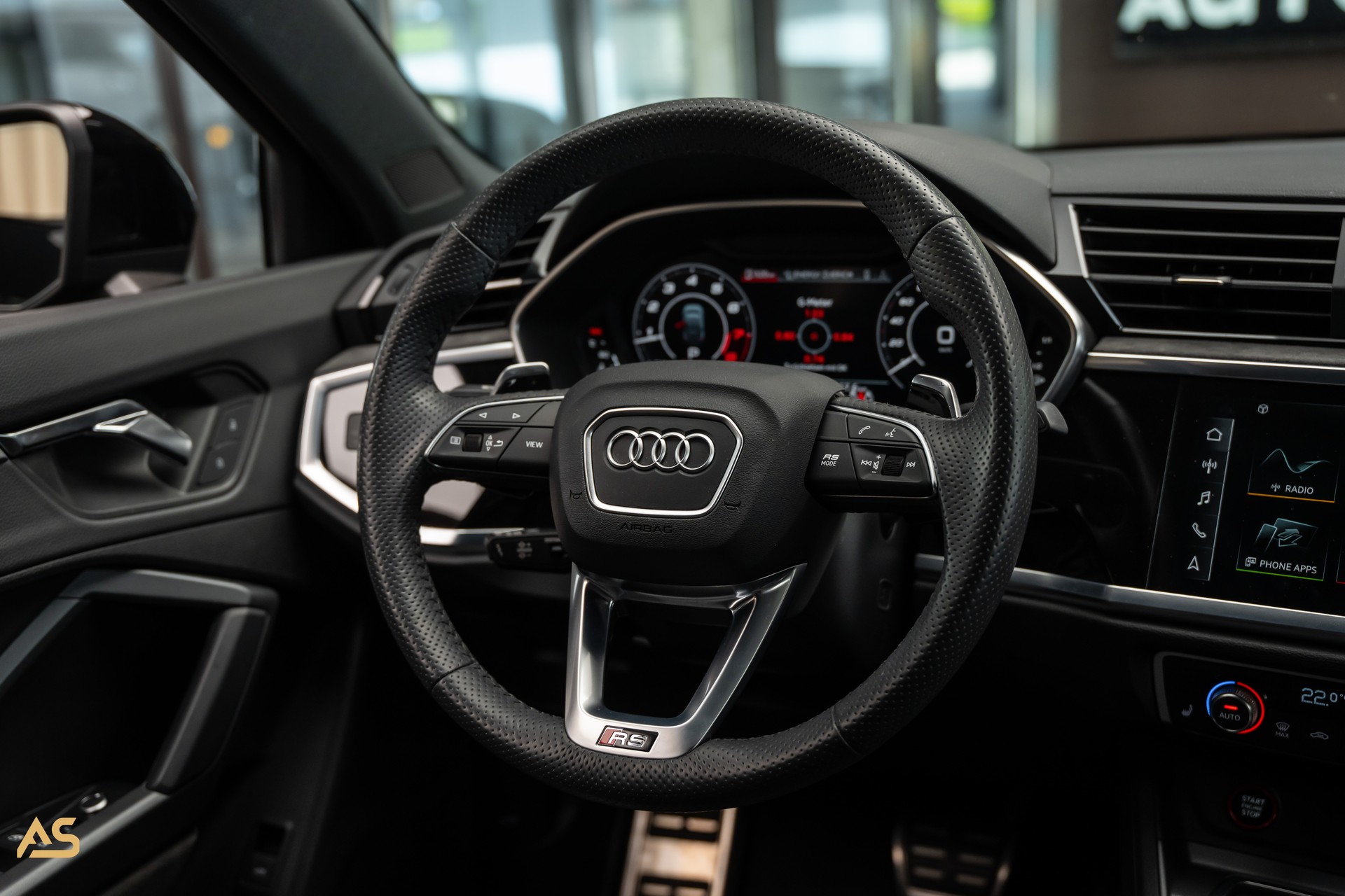 AUDI RS Q3 Sportback quattro (CH) BLACK EDITION | PANO | HOME LINK | 360° | GRATIS-SERVICE-image-17