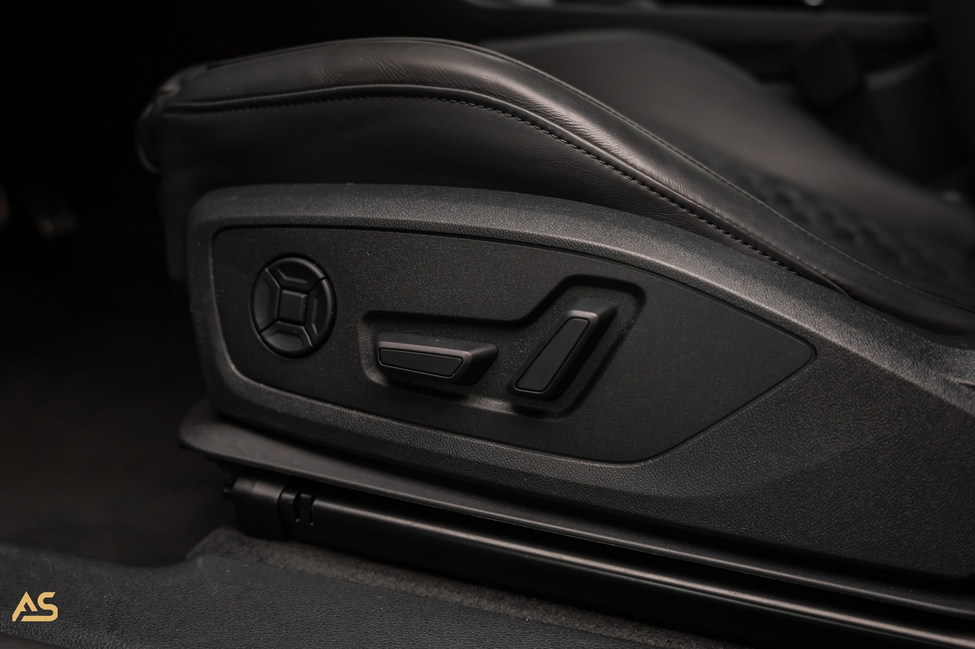 AUDI RS Q3 Sportback quattro (CH) BLACK EDITION | PANO | HOME LINK | 360° | GRATIS-SERVICE-image-12
