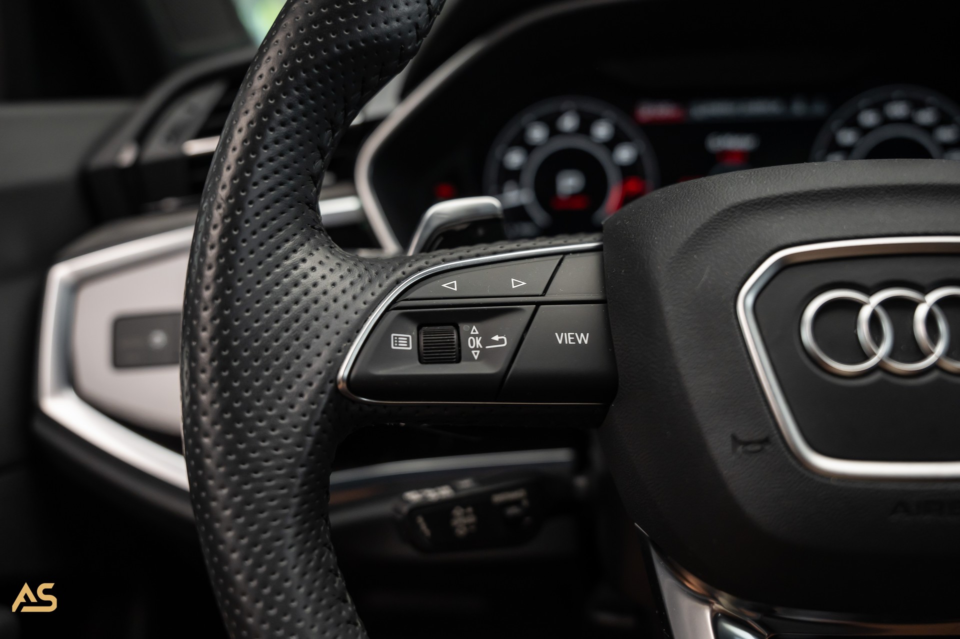 AUDI RS Q3 Sportback quattro (CH) BLACK EDITION | PANO | HOME LINK | 360° | GRATIS-SERVICE-image-19