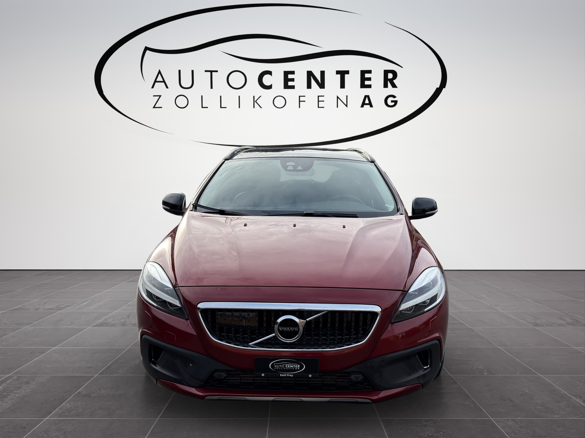 VOLVO V40 Cross Country T4 AWD Lyx Geartronic-showroom-element-1