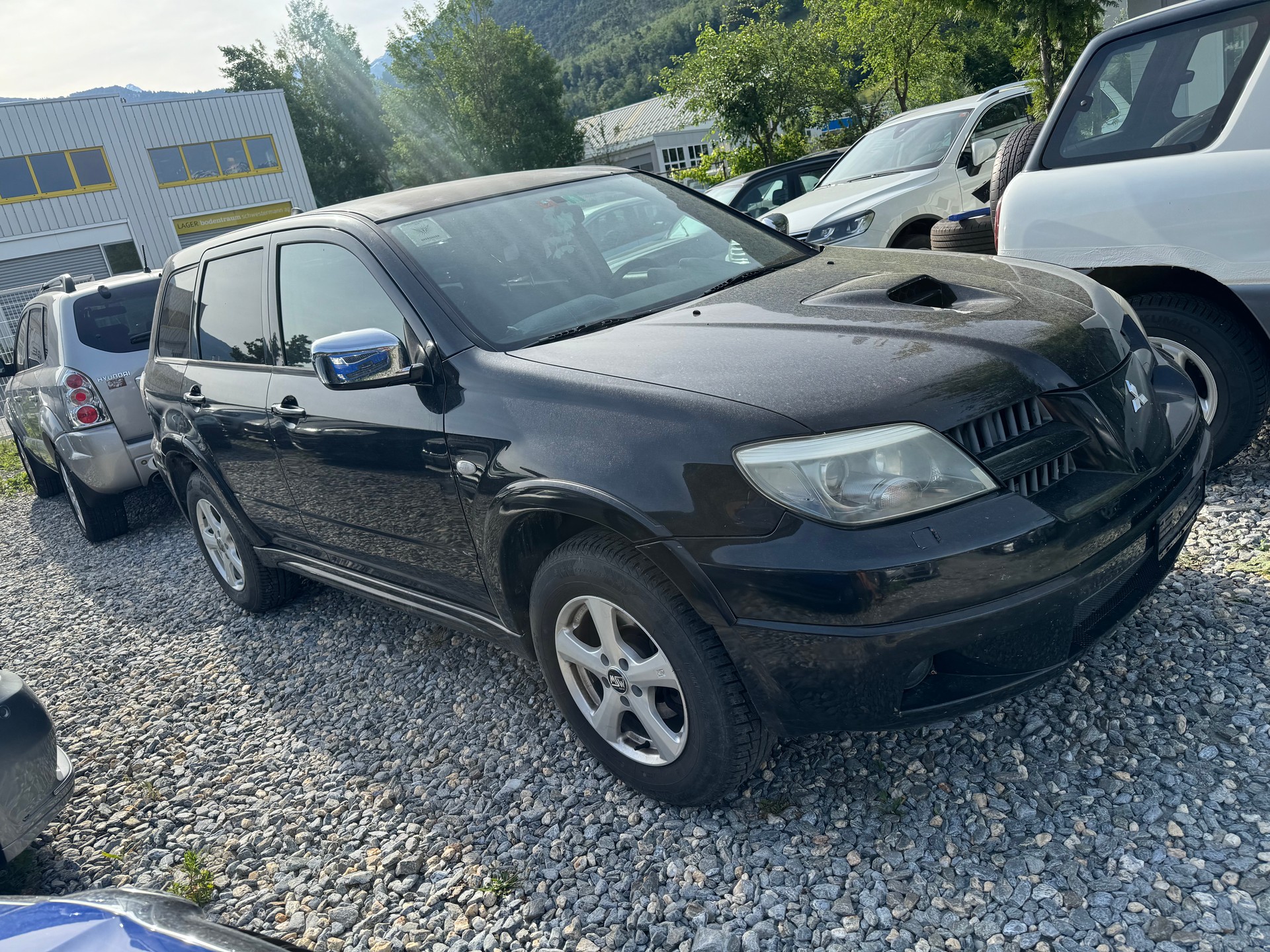 MITSUBISHI Outlander 2.0 16V Turbo-image-1