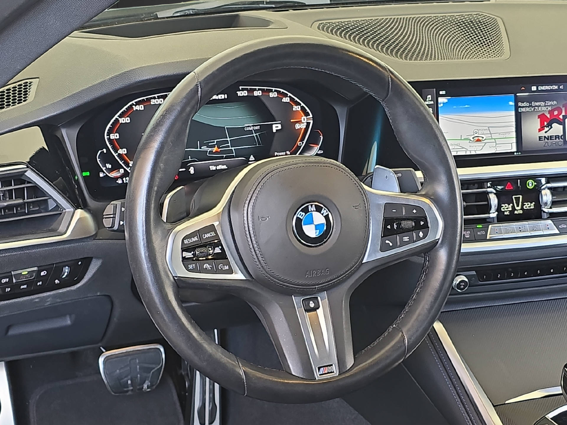 BMW M240i xDrive Coupé ** BMW GARANTIE bis 07.2027 **-image-14