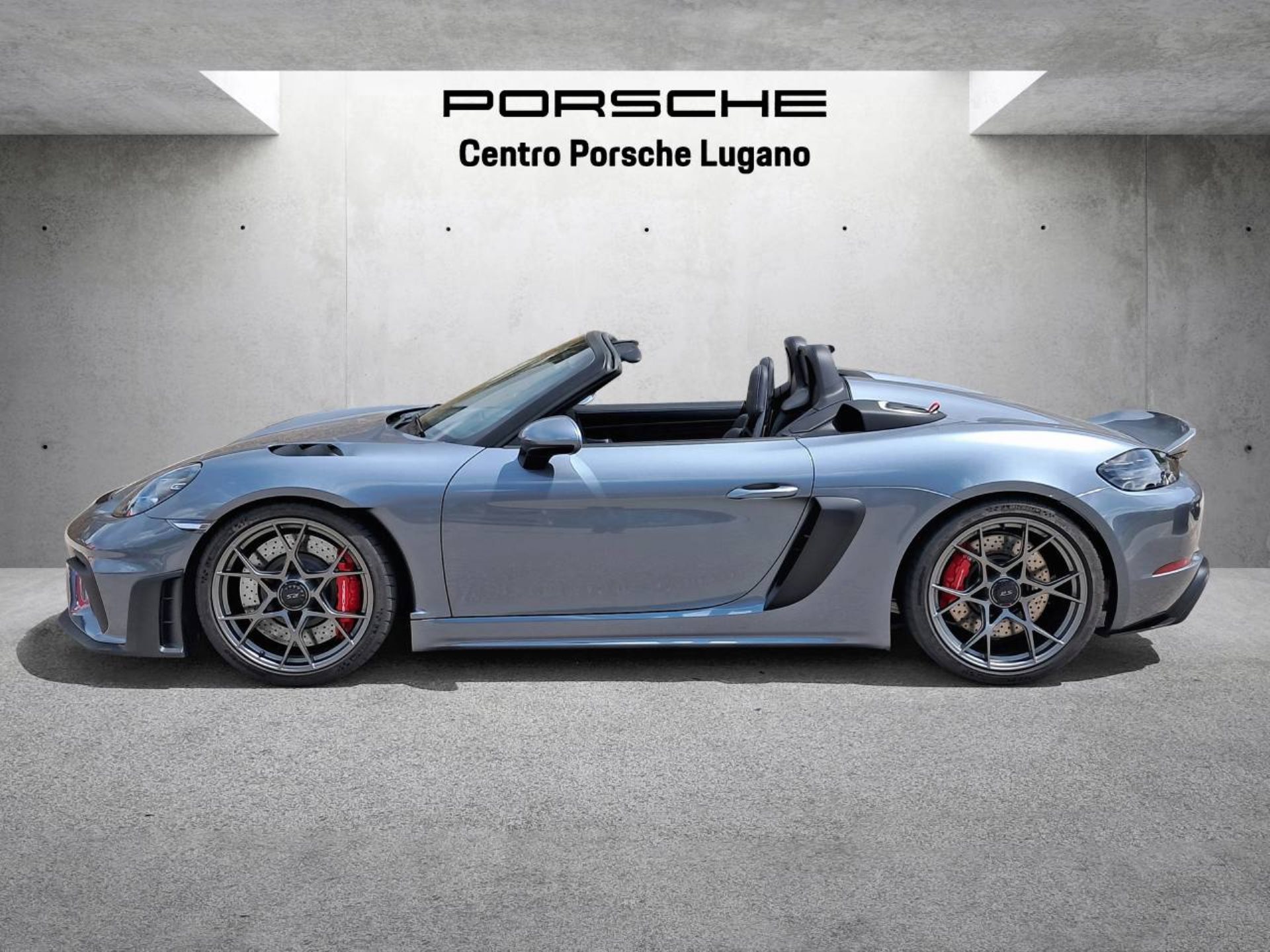 PORSCHE 718 Spyder RS-image-1