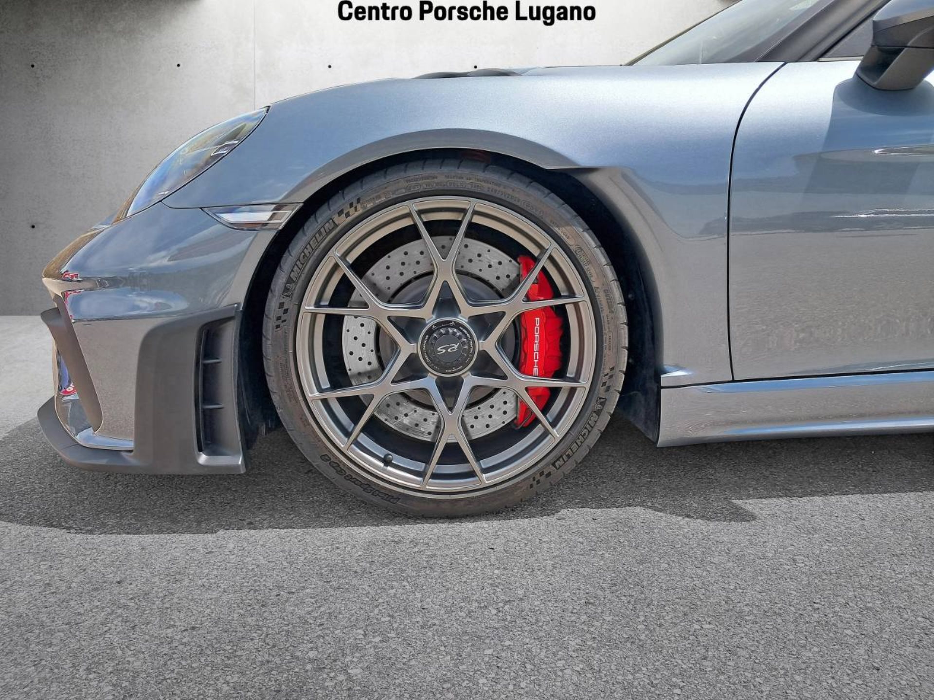 PORSCHE 718 Spyder RS-image-11