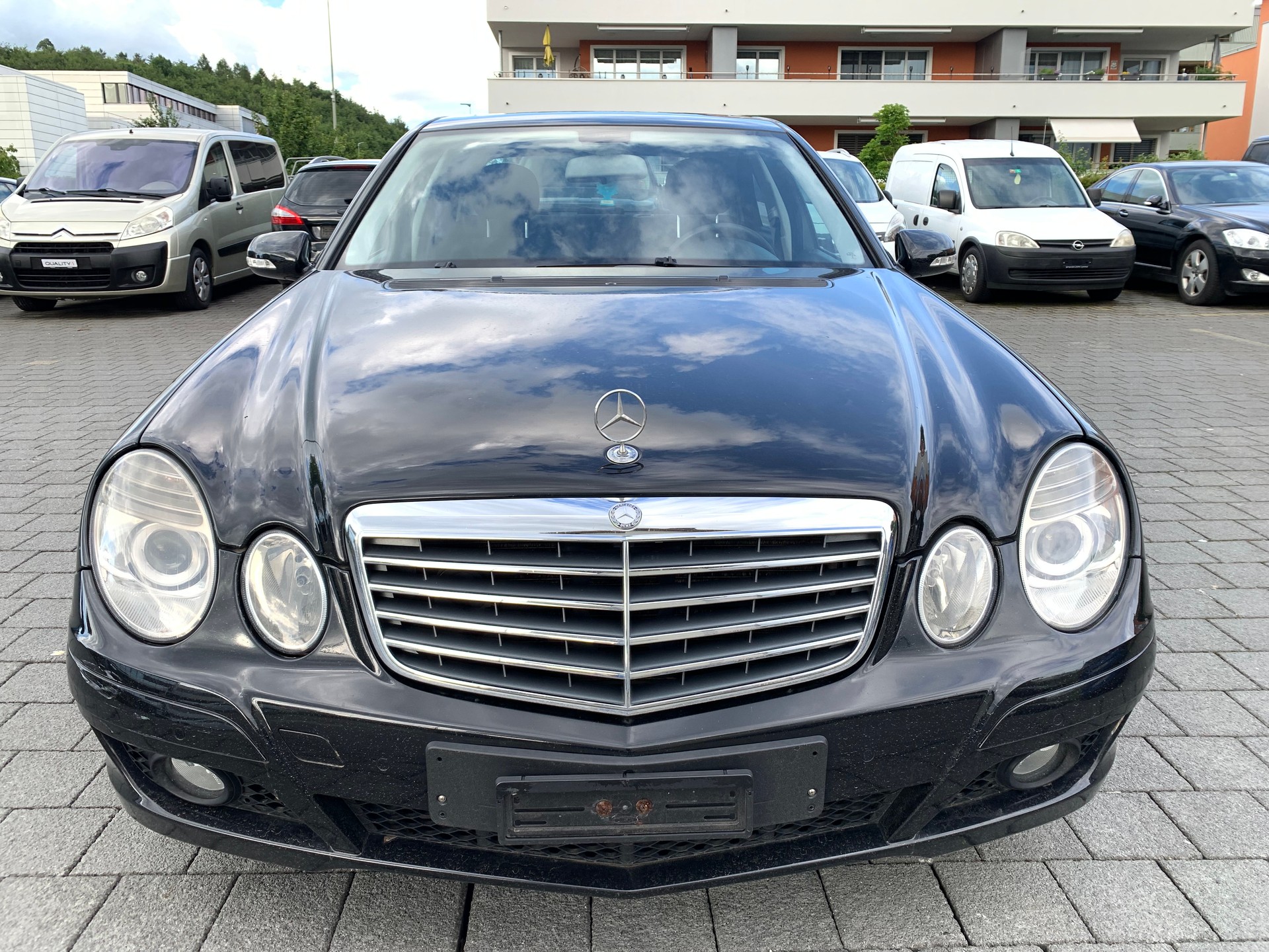 MERCEDES-BENZ E 220 CDI Elégance-image-4
