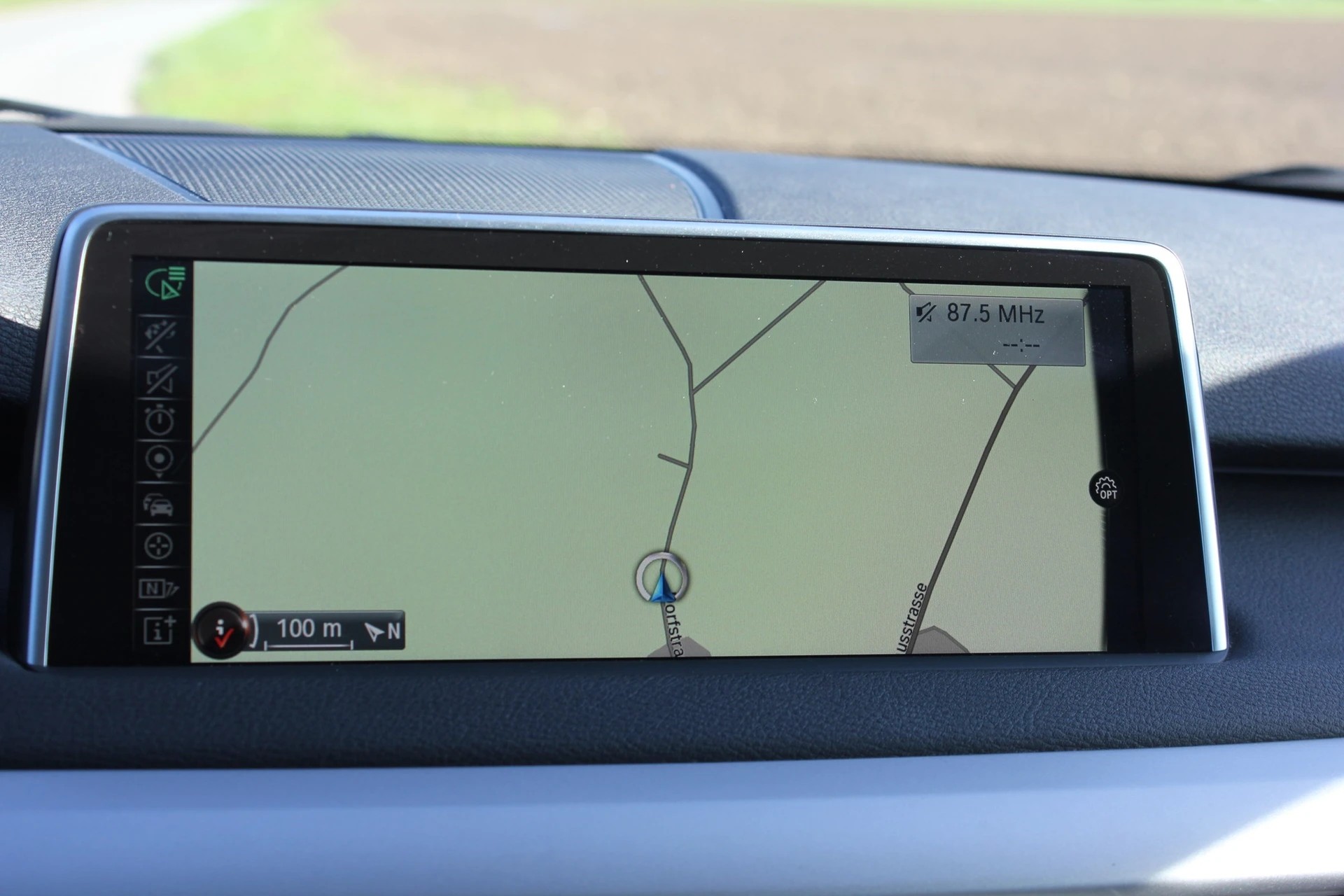 BMW X5 xDrive 40d Steptronic mit Anhängerkupplung-image-8