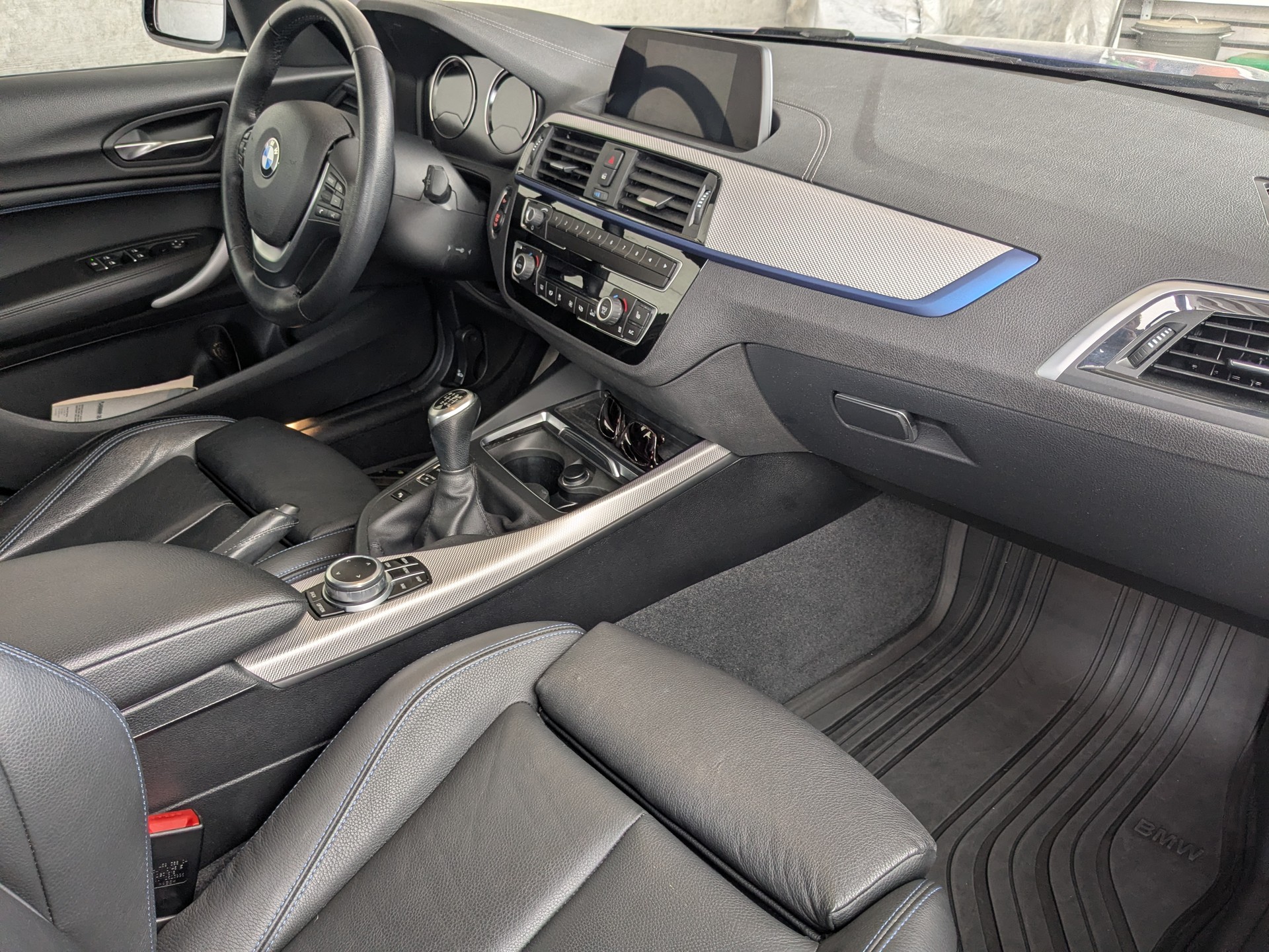 BMW 118i-image-4