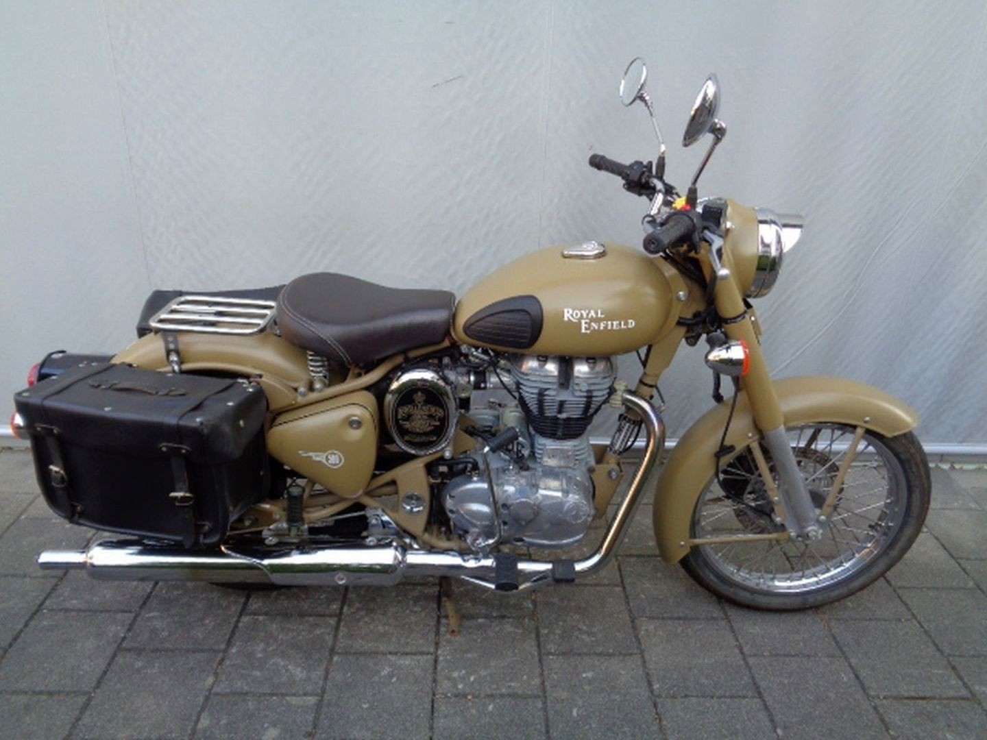 ROYAL ENFIELD CLASSIC 500 EFI-showroom-element-3