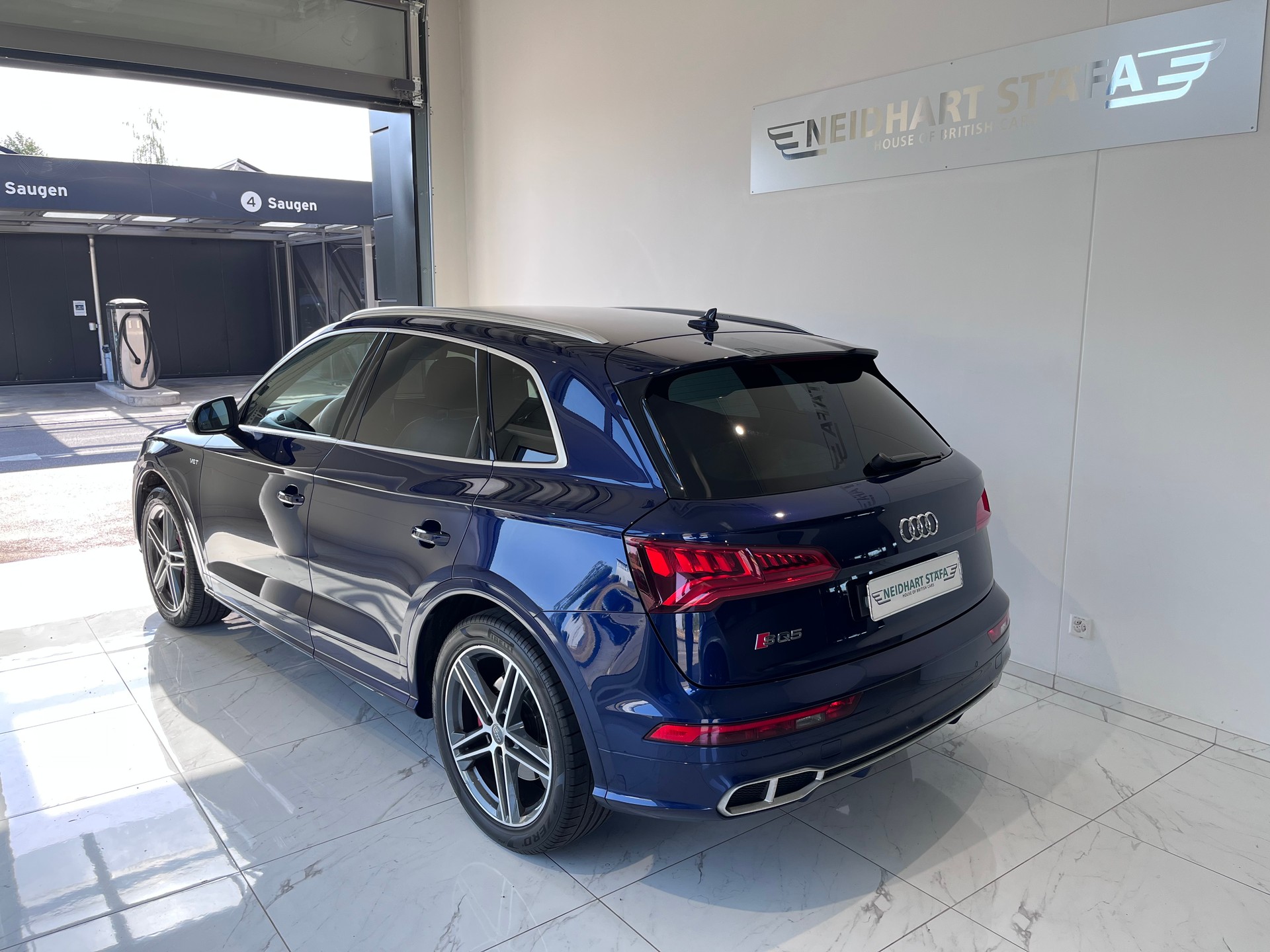 AUDI SQ5 3.0 TFSI quattro S-tronic-image-2