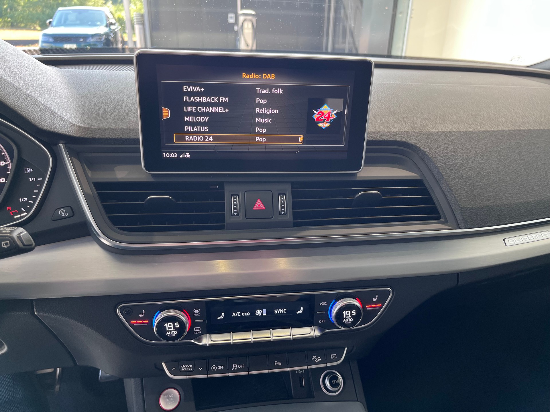 AUDI SQ5 3.0 TFSI quattro S-tronic-image-7