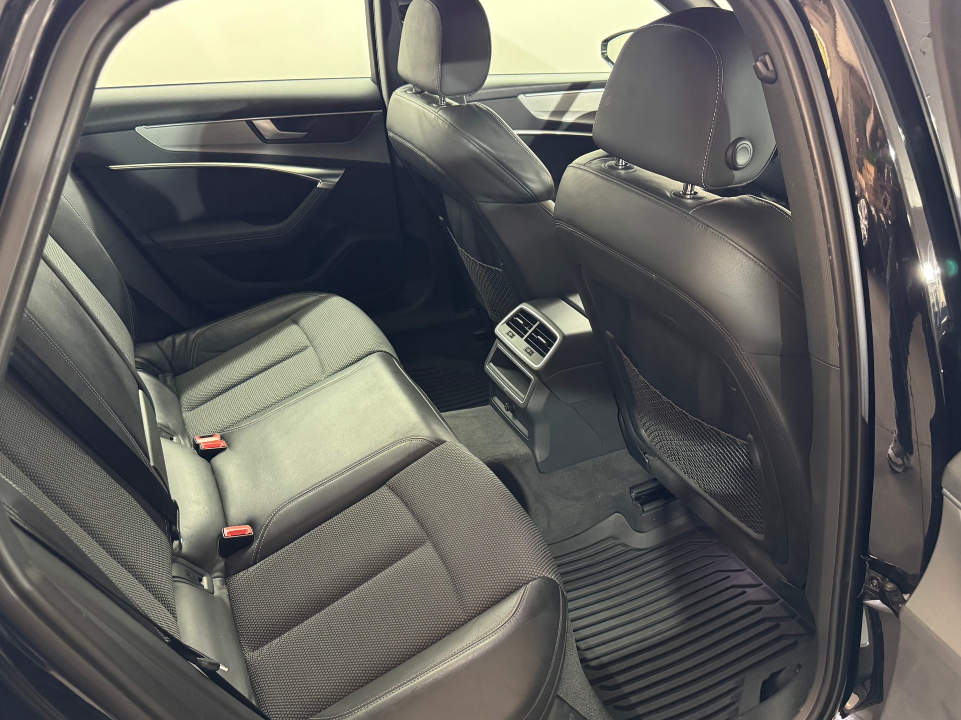 AUDI A6 Avant 40 TDI Sport quattro S-tronic-image-10