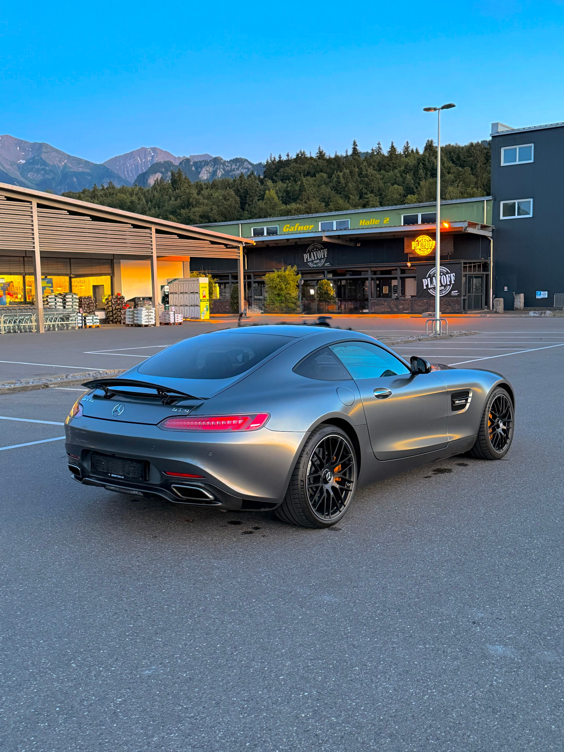 MERCEDES-BENZ AMG GTS Designo Magno – 1. Hand / Schweizer Fahrzeug / Umfangreiche Ausstattung / Carbon-Ceramic-image-4