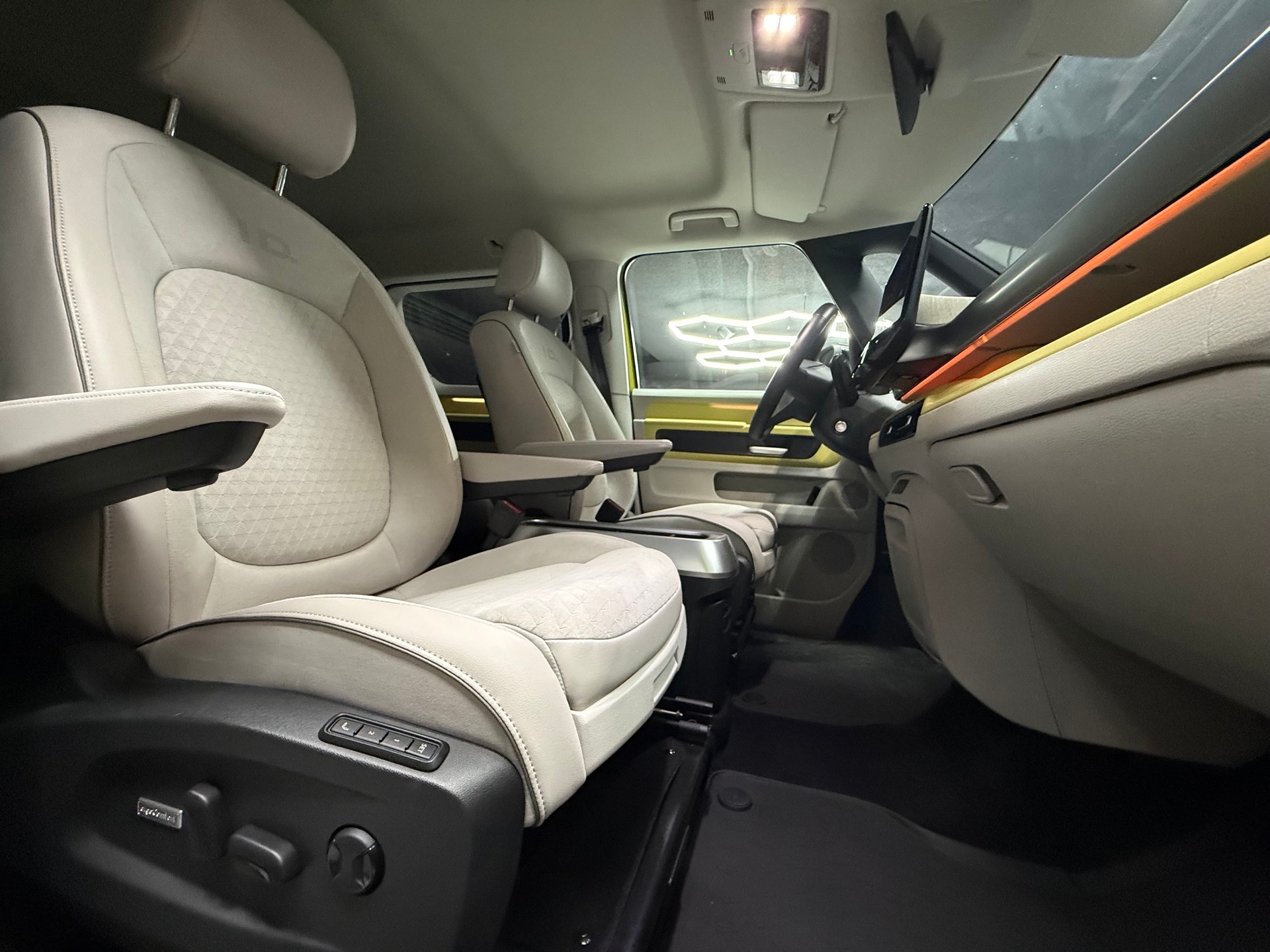 VW ID.Buzz NWB Pro-image-16