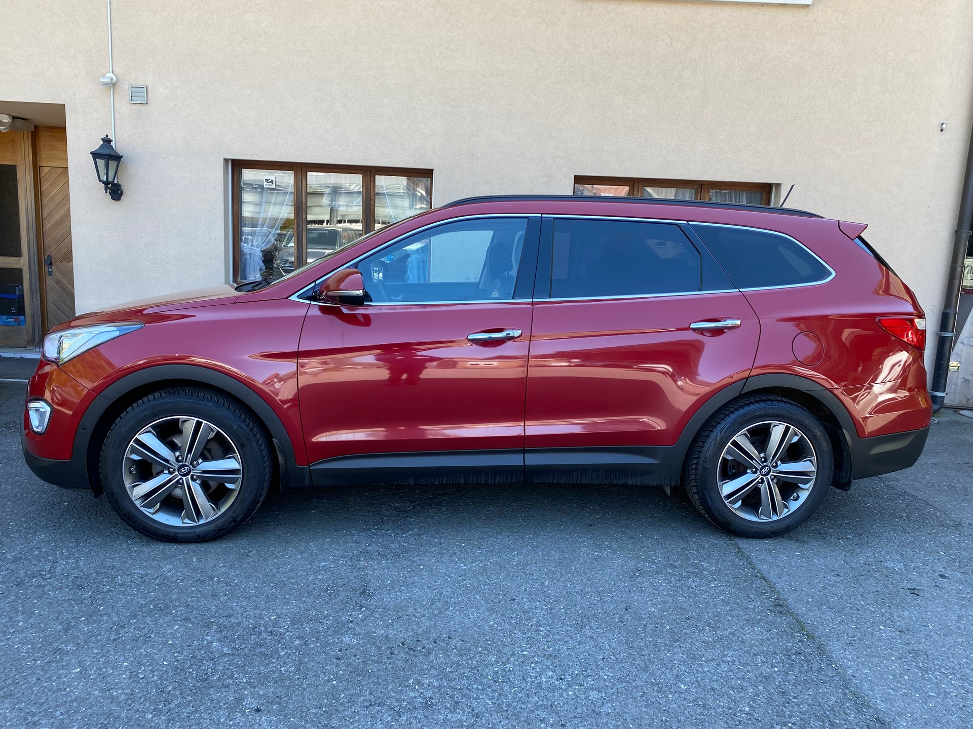 HYUNDAI Santa Fe 2.2 CRDI Premium 4WD Automatic-image-14