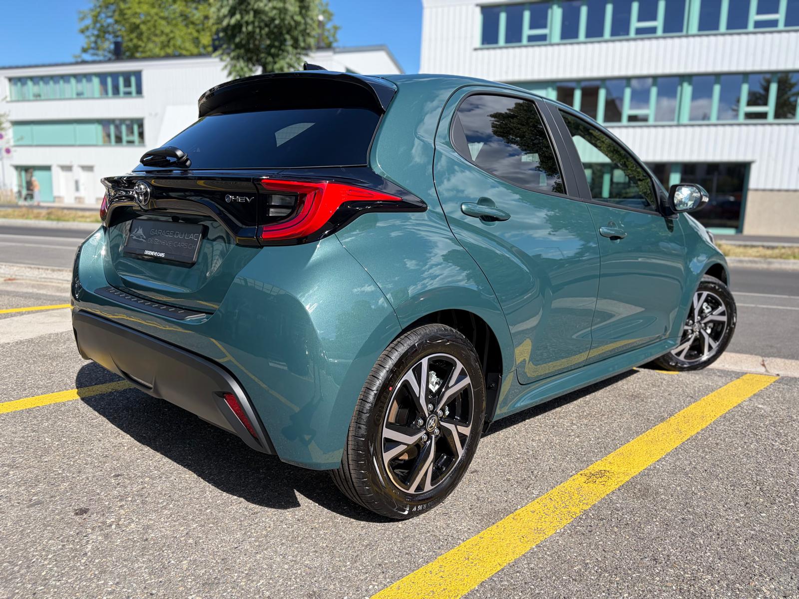 TOYOTA Yaris 1.5 Trend e-CVT-image-3
