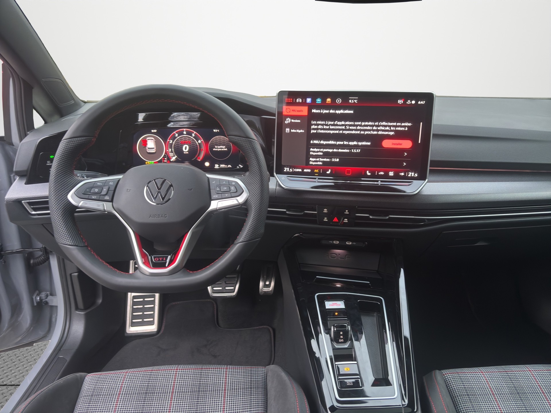 VW Golf 2.0 TSI GTI DSG-image-11