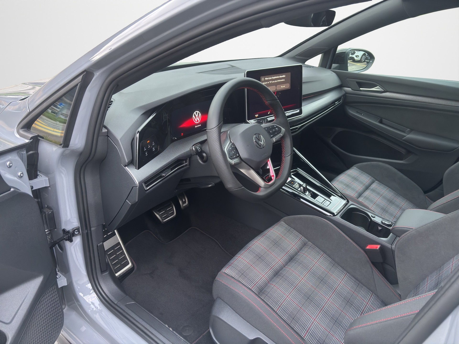 VW Golf 2.0 TSI GTI DSG-image-8