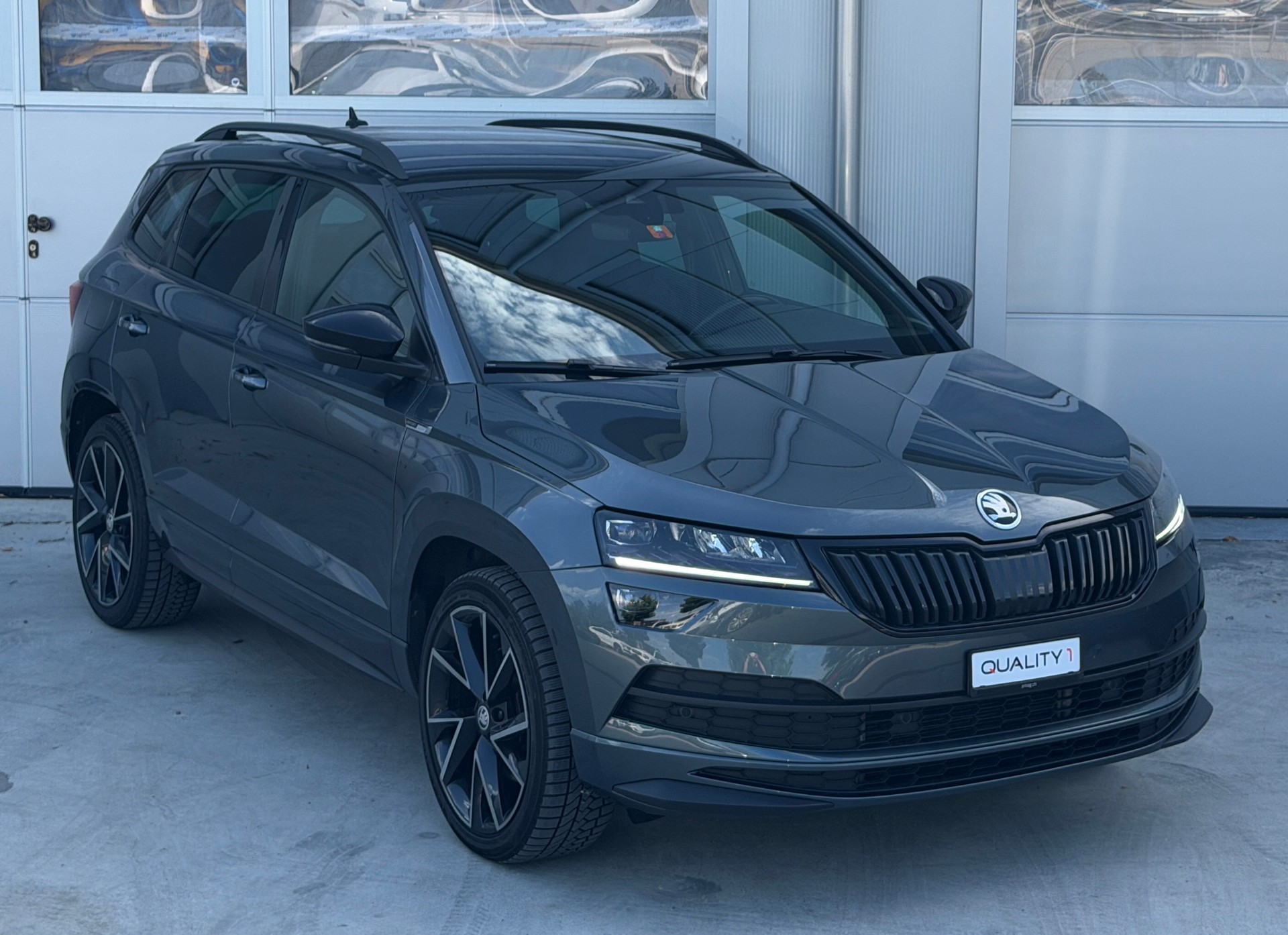 SKODA Karoq 2.0 TDI CR SportLine 4x4 DSG-image-0