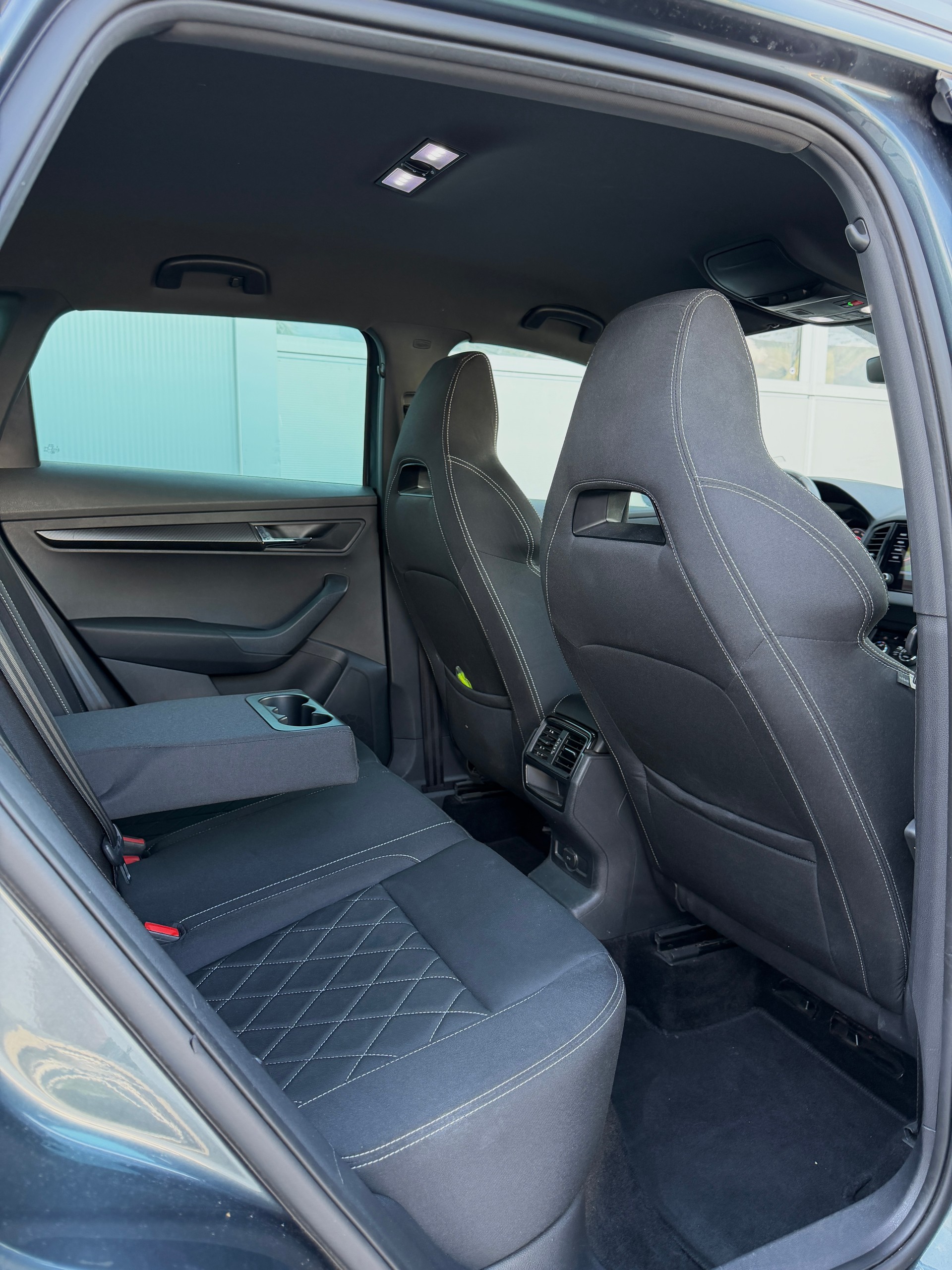 SKODA Karoq 2.0 TDI CR SportLine 4x4 DSG-image-15