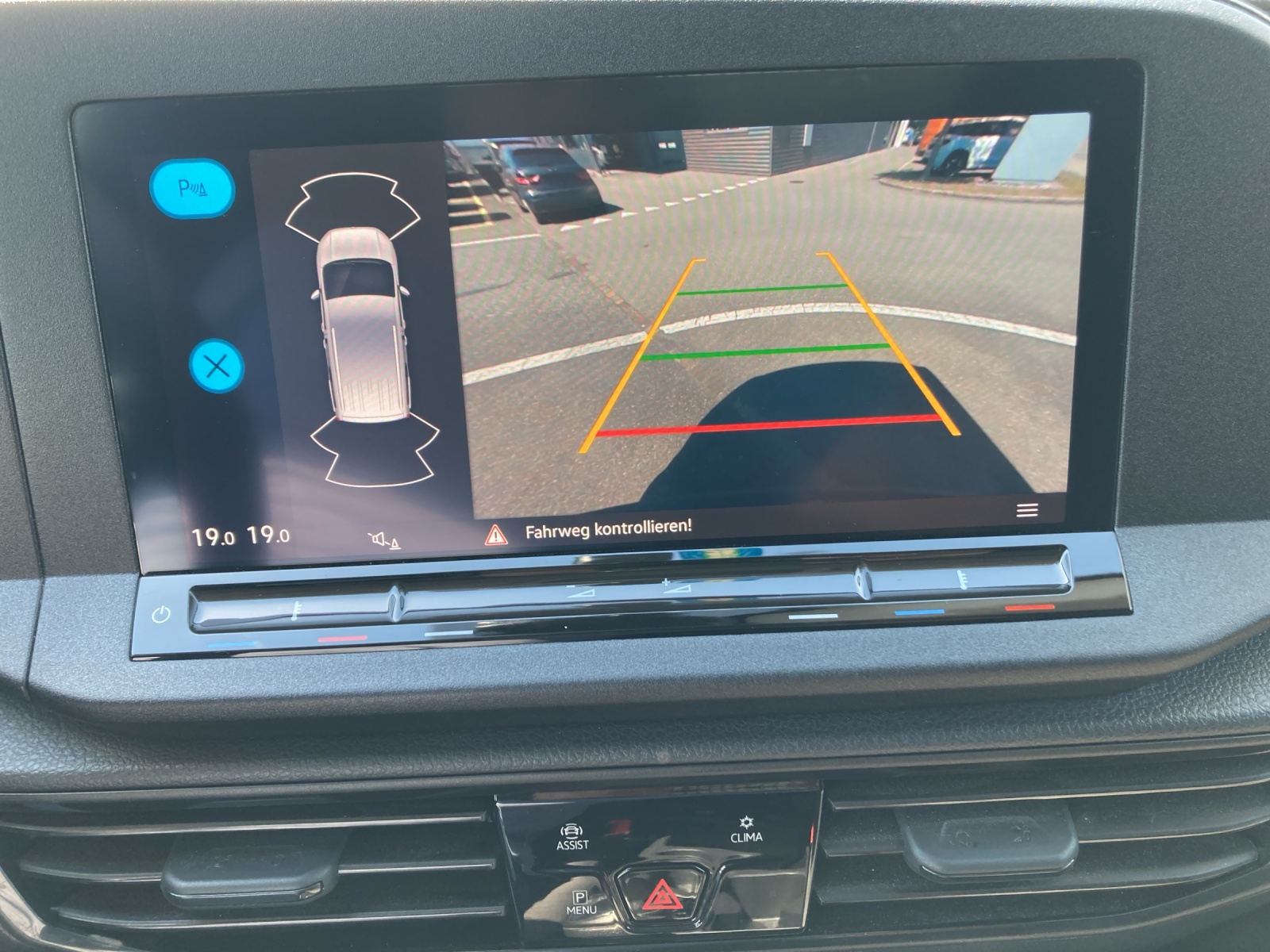 VW Caddy Cargo 2.0TDI 4Motion-image-13
