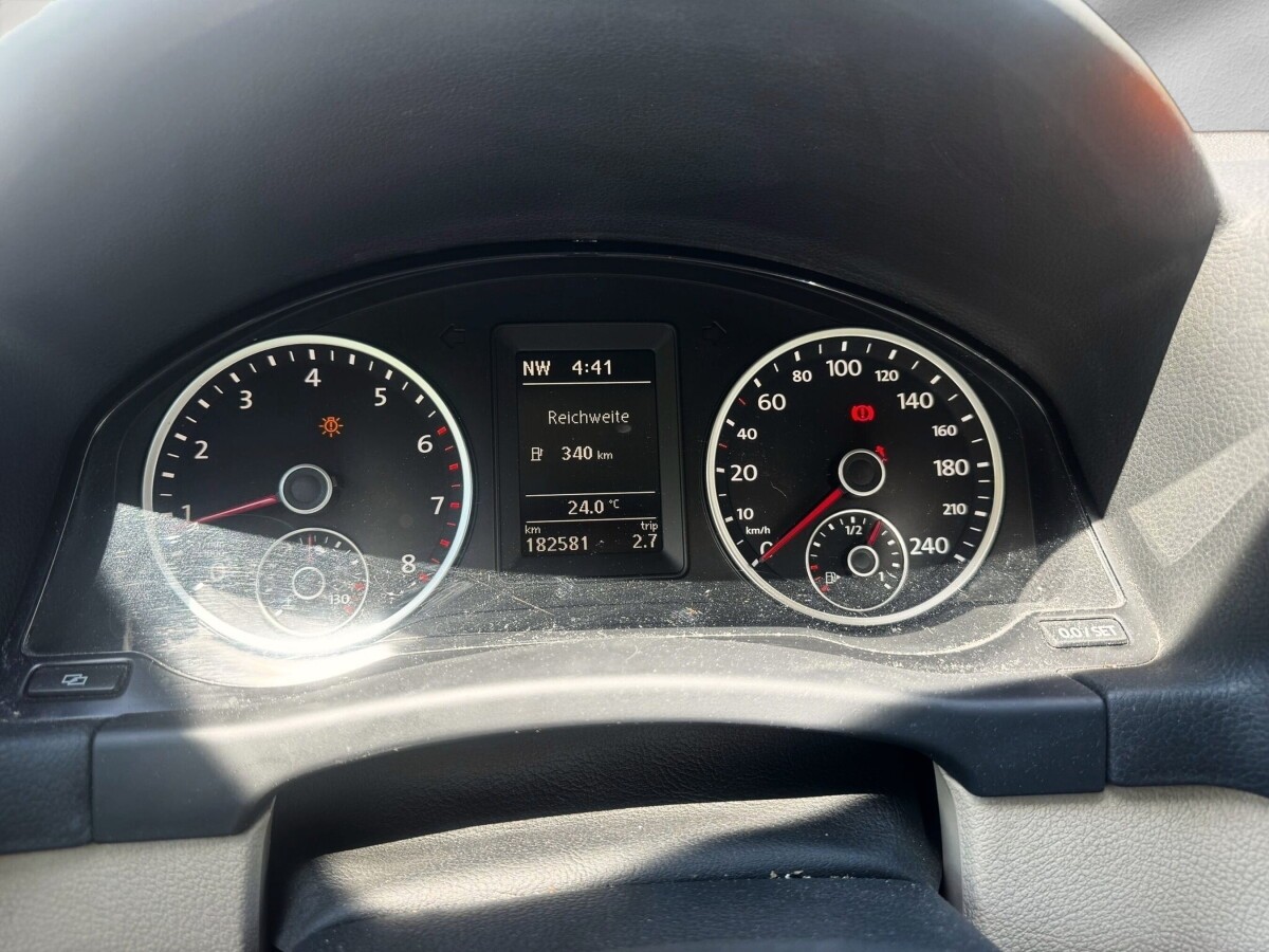 VW Tiguan 1.4 TSI Sport&Style-image-8