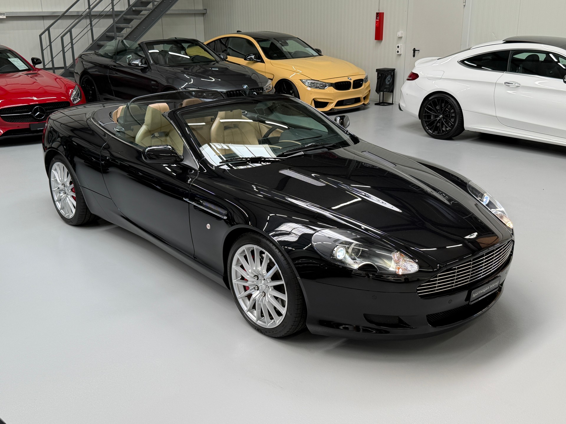 ASTON MARTIN DB9 Volante Touchtronic 2-image-13
