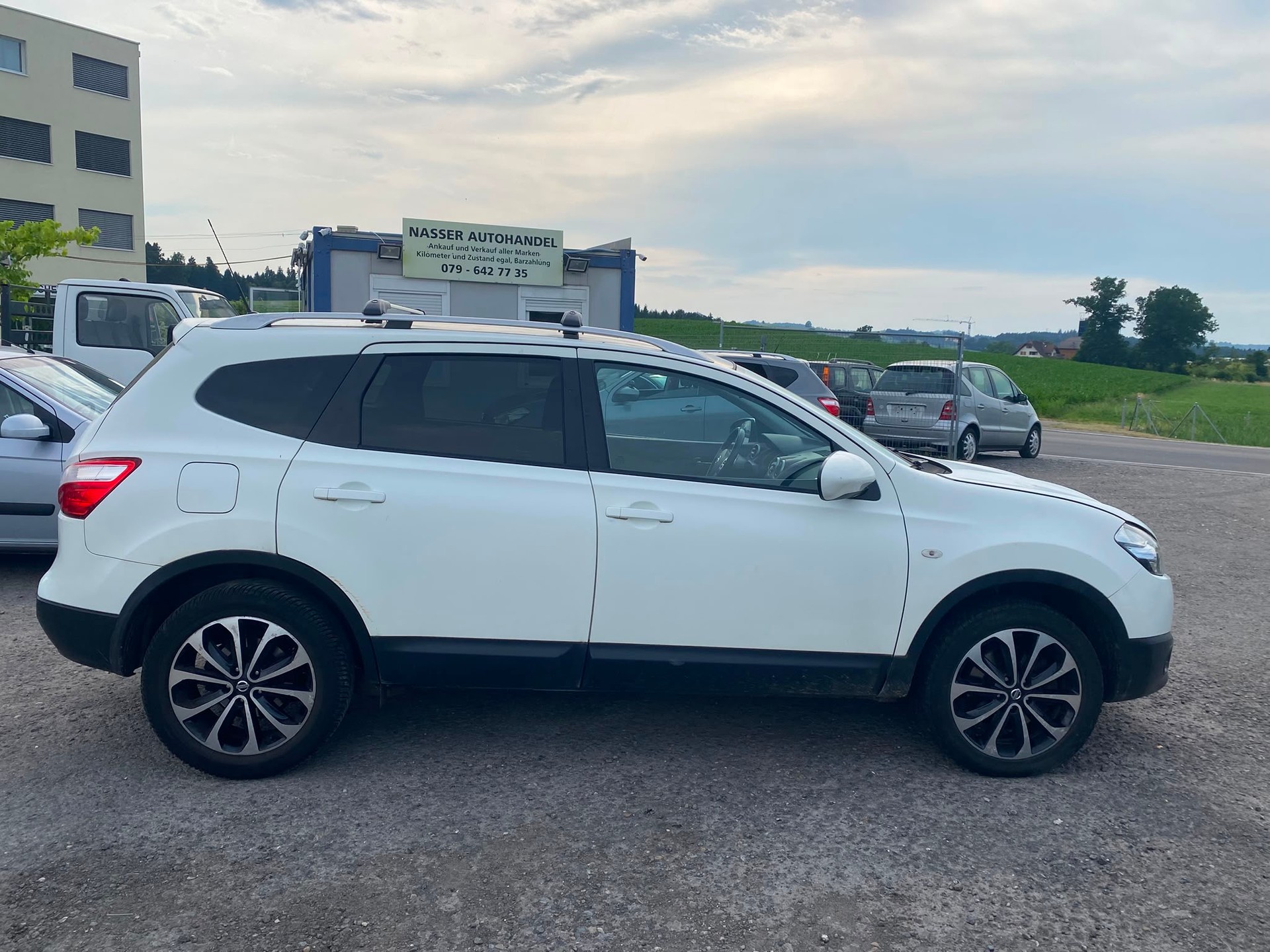 NISSAN Qashqai +2 2.0 dCi 4WD tekna Automatic-image-7