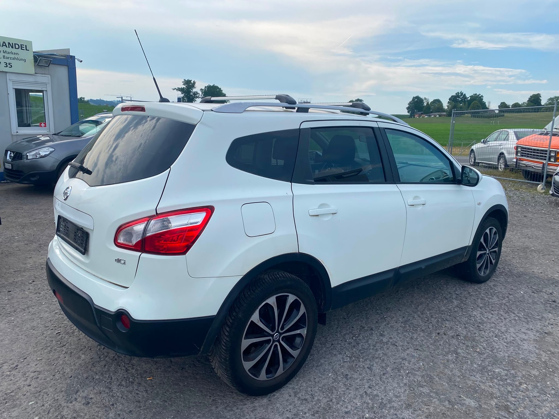 NISSAN Qashqai +2 2.0 dCi 4WD tekna Automatic-image-6