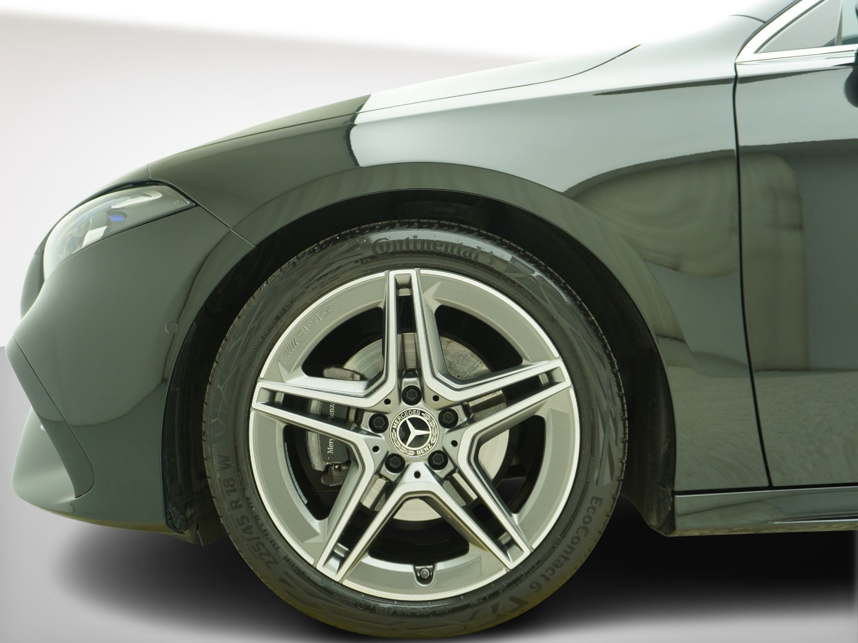 MERCEDES-BENZ A-Klasse A 200 AMG Line-image-6