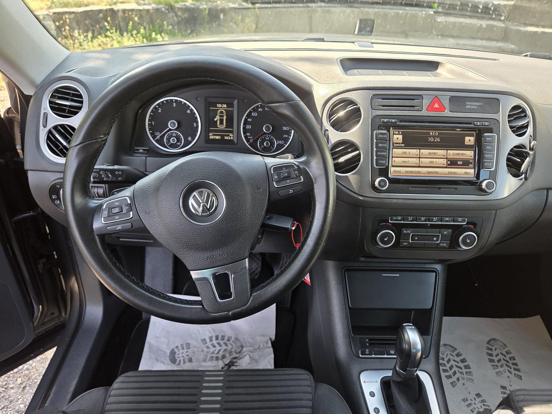 VW Tiguan 2.0 TDI Team DSG-image-7